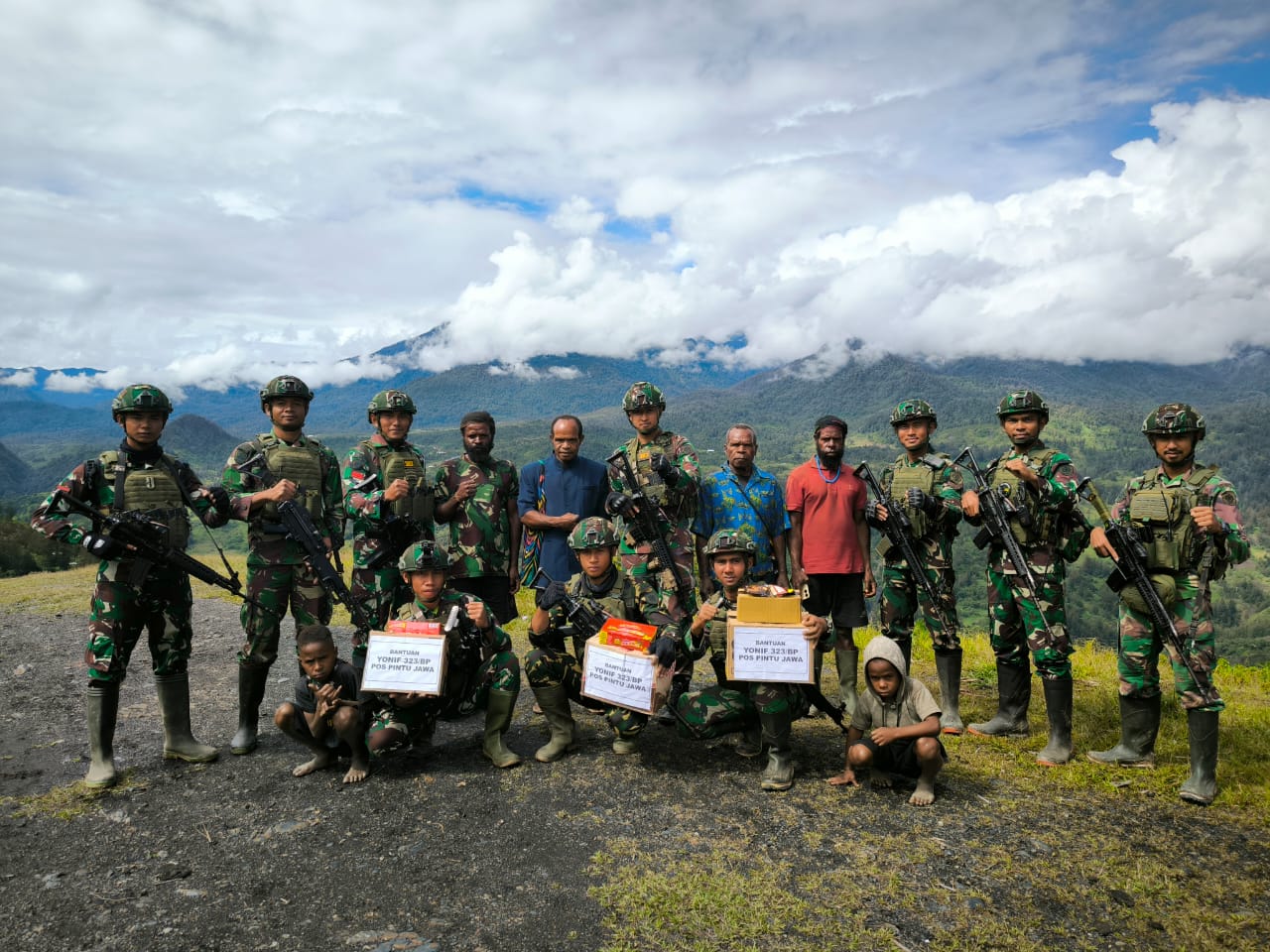 Dari Prajurit Kostrad Untuk Saudara di Papua