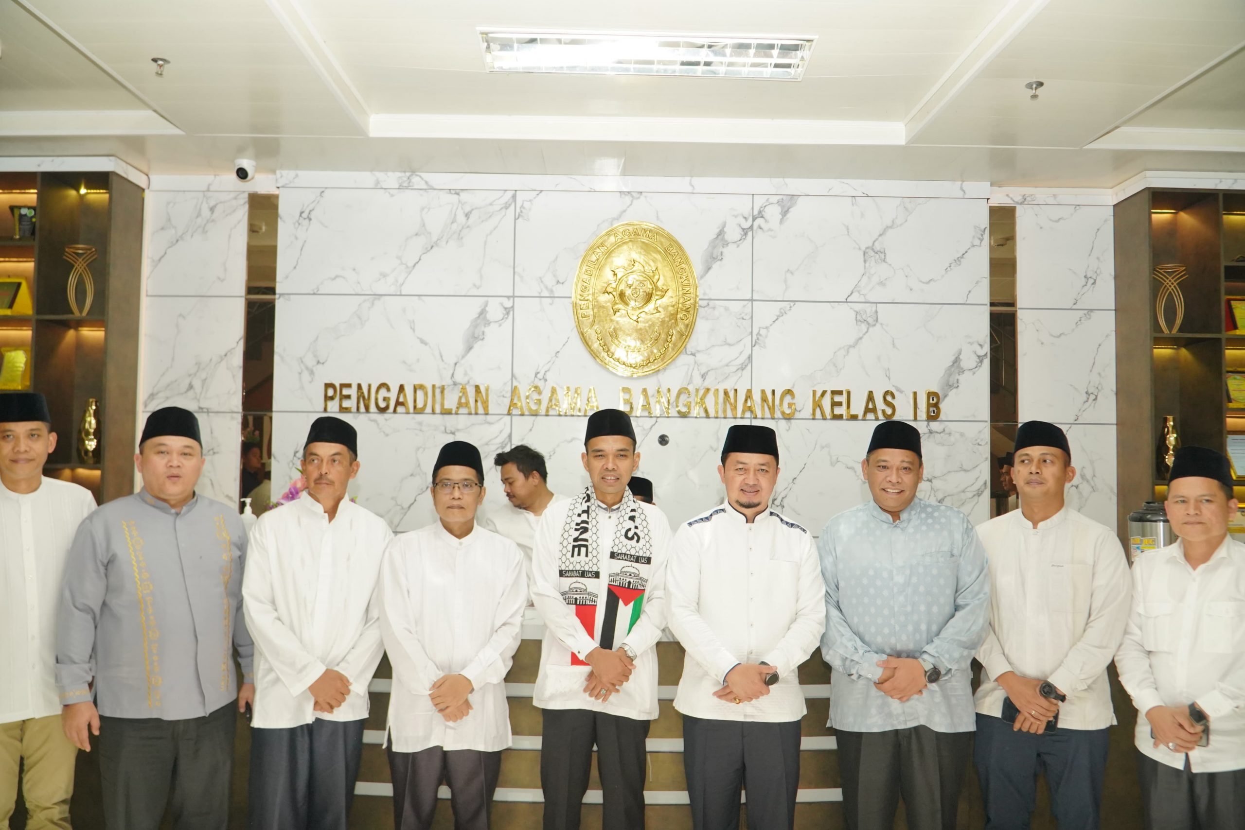 Perdana, Mayor Inf. Bambang Budi Hartanto Danyon 132/BS Lakukan Buka Bersama Dengan Forkopimda Kab.Kampar