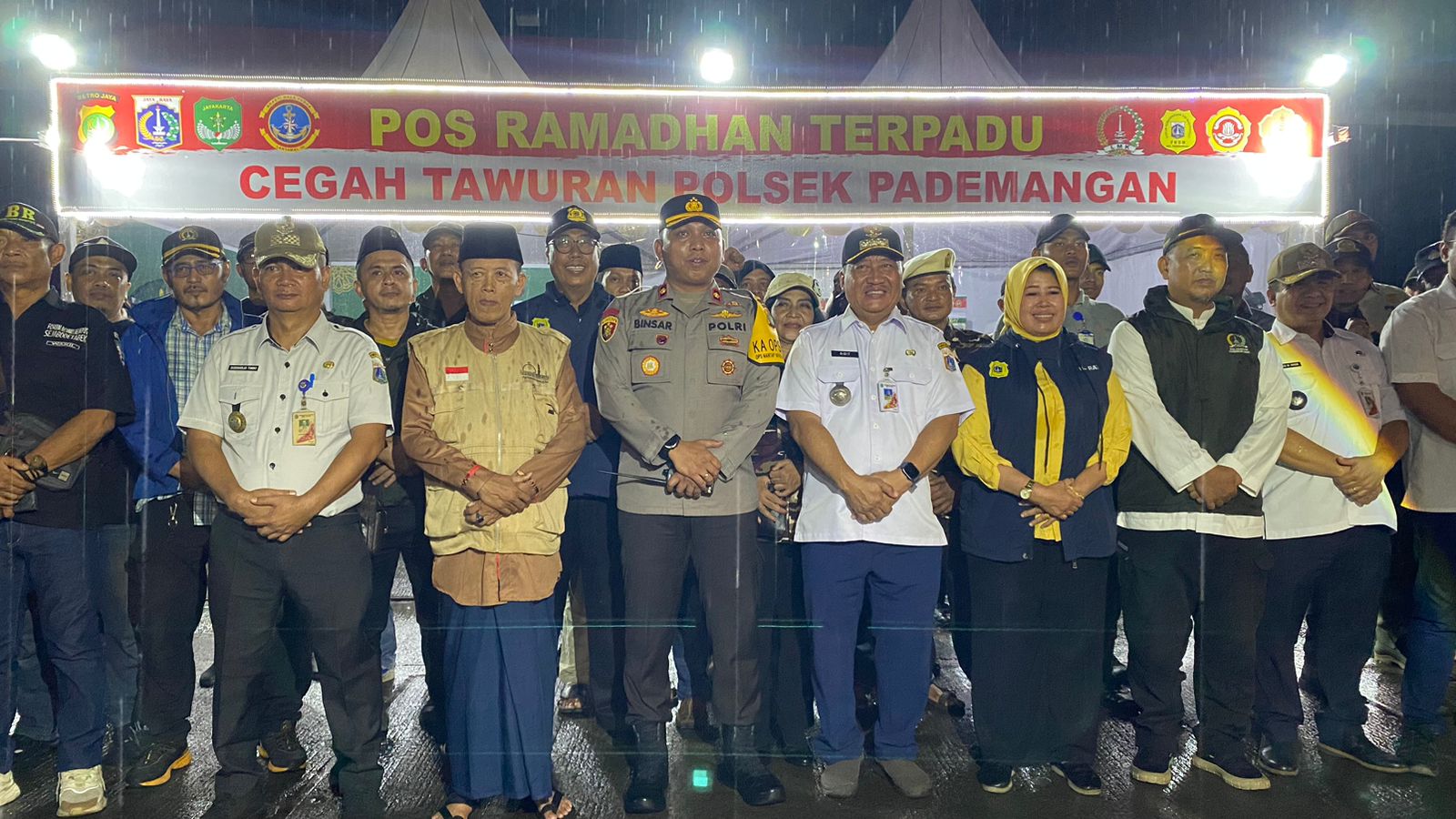 Polsek Pademangan Bersama 4 Pilar dan Elemen Masyarakat Gelar Apel Kesiapan Antisipasi Tawuran saat Bulan Ramadhan