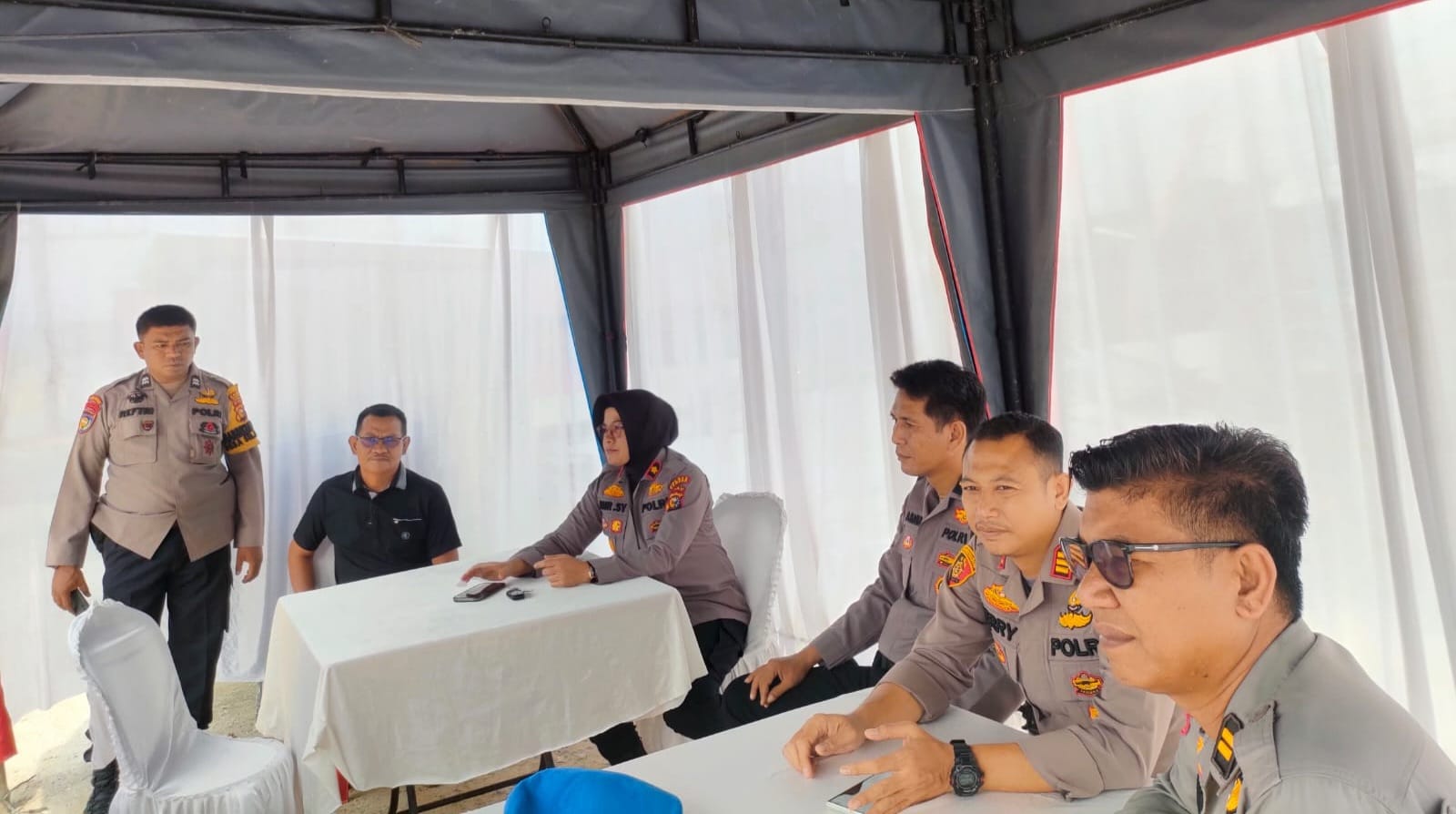 Siap Memberikan Rasa Aman Kepada Masyarakat Selama Ramadhan, Kapolsek Tapung Cek POS PAM Tertib Ramadhan Lancang Kuning 2024