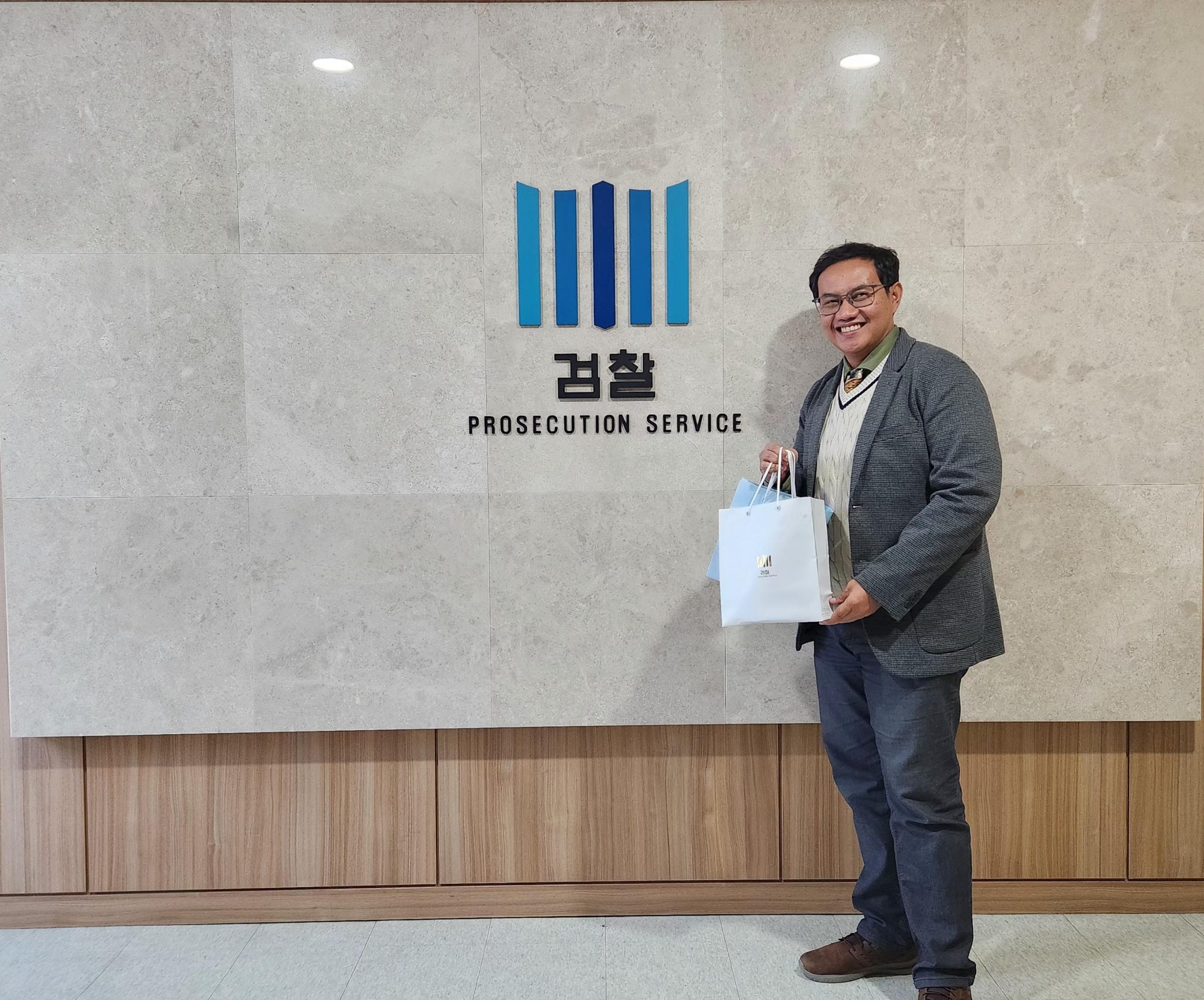 Pentingnya Reformasi Kepegawaian Jaksa Untuk Penegakan Hukum yang Lebih Baik : Pelajaran dari Korea Selatan
