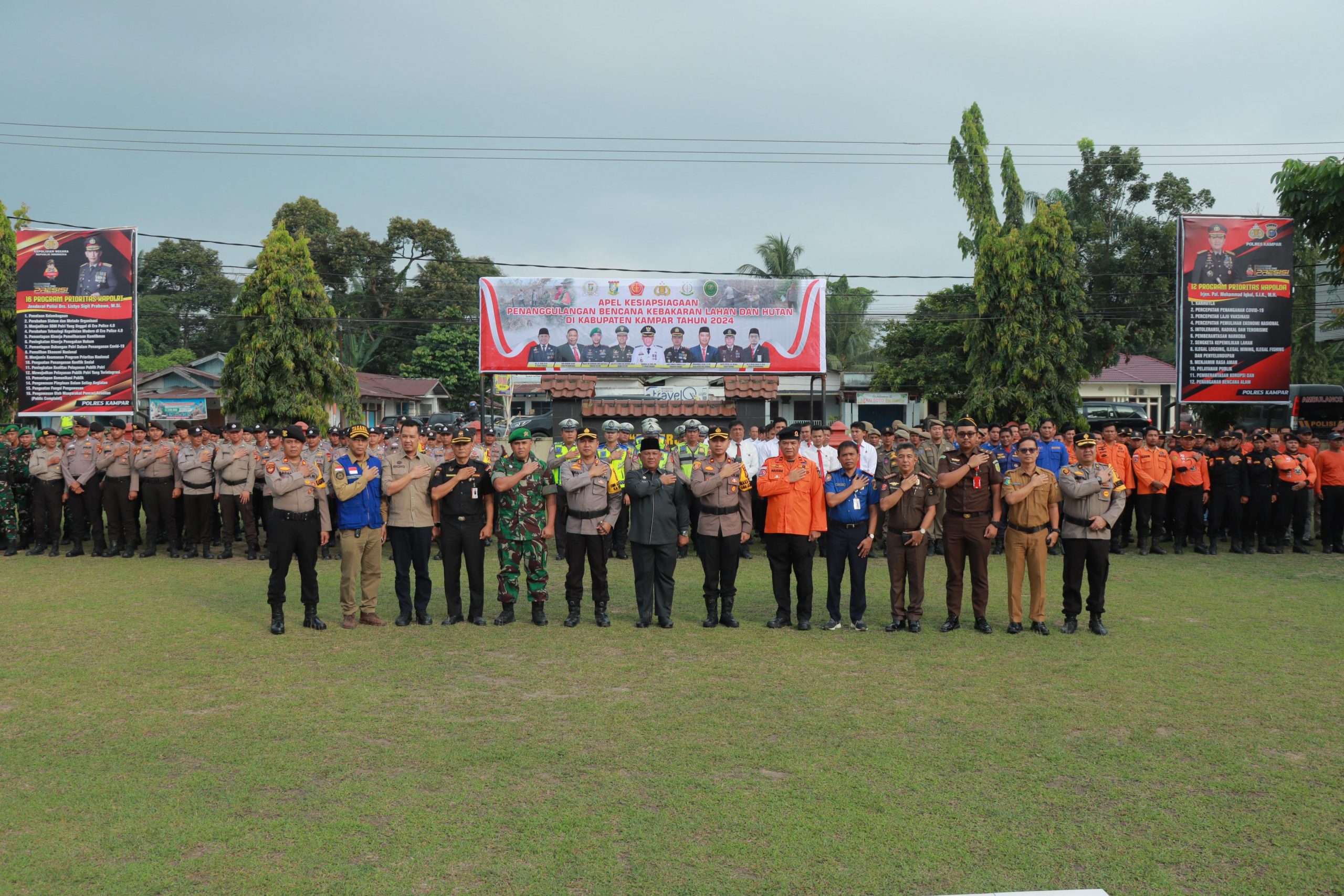 Polres Kampar Gelar Apel Kesiapsiagaan Karhutla 2024 Tingkat Kab. Kampar