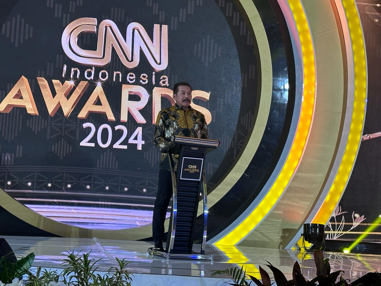 Apresiasi Jaksa Agung Dalam Acara CNN Indonesia Award ”Dari Sulsel Untuk Nusantara”