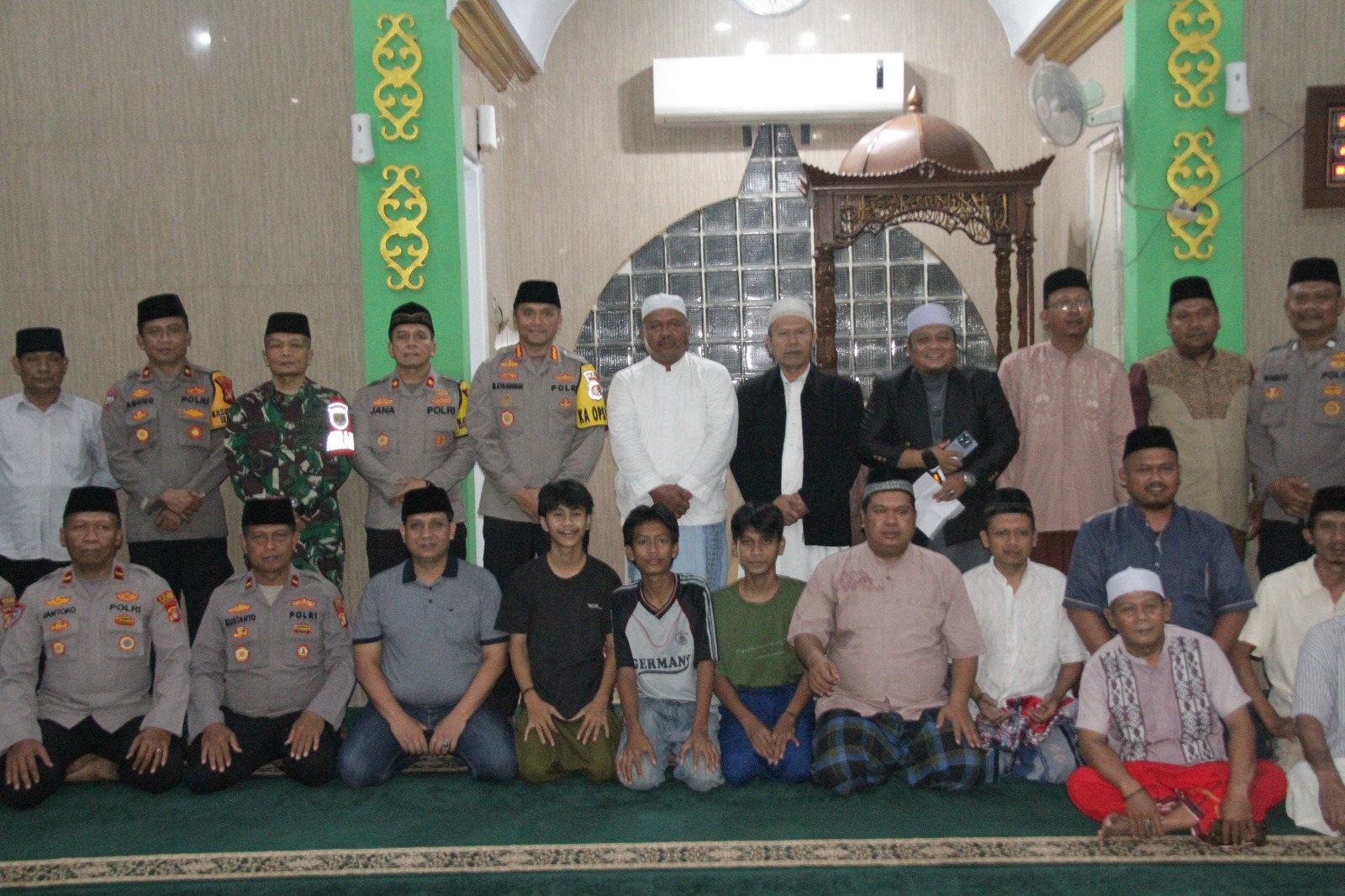 Kapolres Metro Jakarta Barat Gelar Safari Ramadhan, Sahur Bersama dan Subuh Keliling di Masjid Nurul Huda