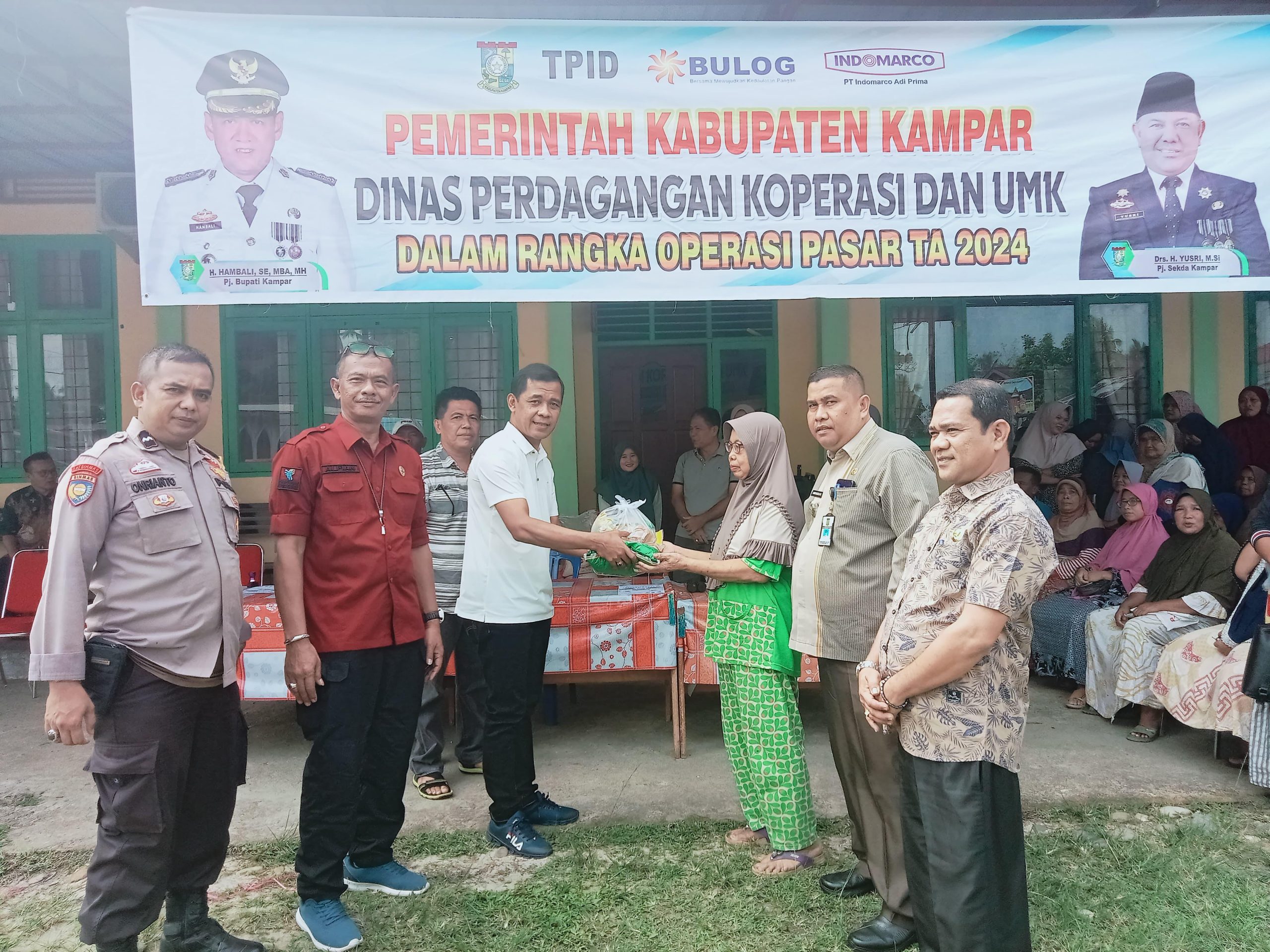 Tekan Inflasi, Pemda Kampar Lakukan Operasi Pasar di Desa Tanjung Koto Kampar Hulu