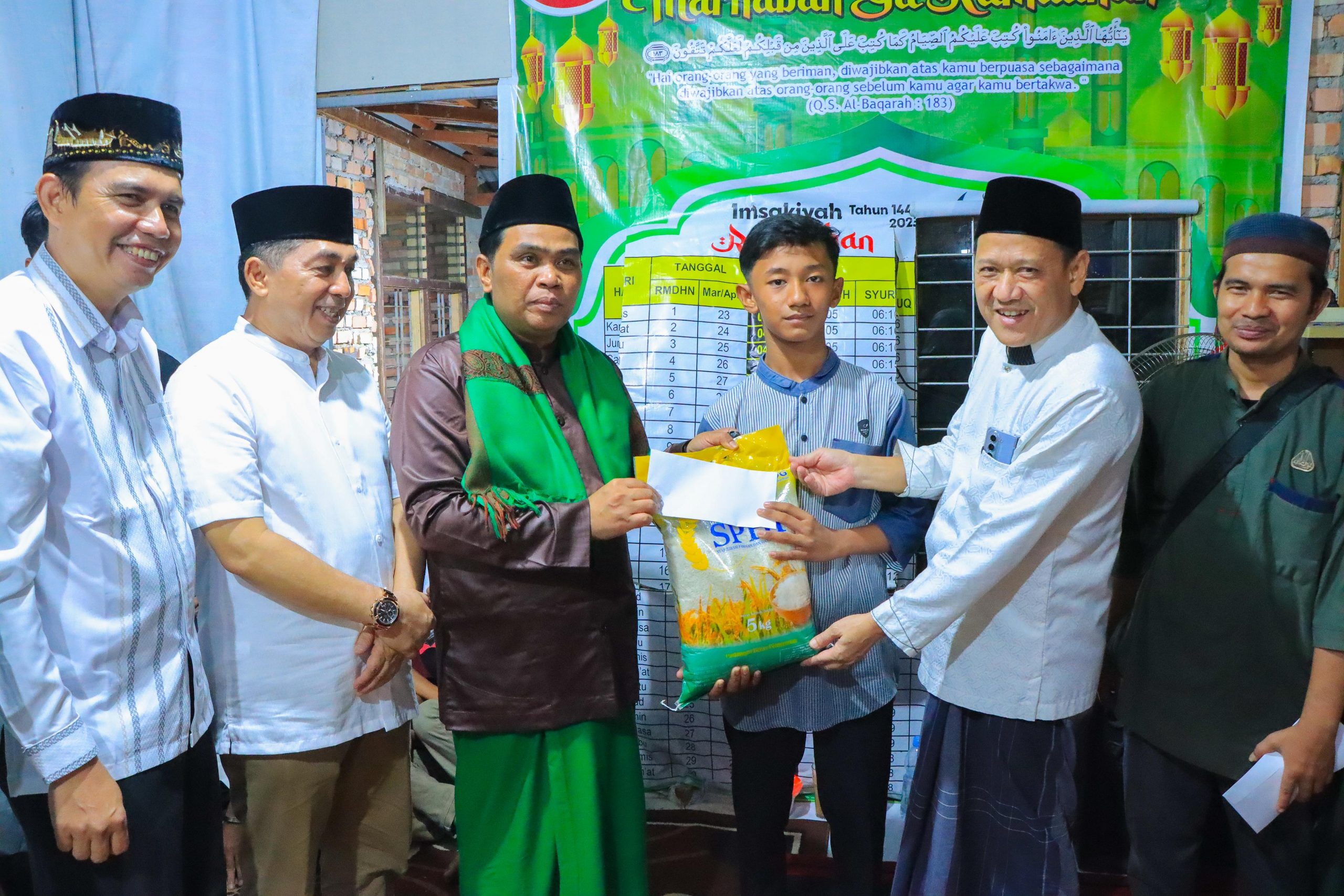 Penjabat Bupati Kampar Buka Bersama Dengan Mu’allaf, Anak Yatim, dan Fakir Miskin