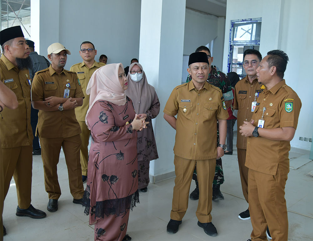 Pastikan Pengerjaan Berjalan Baik, Bupati Tinjau Pembangunan RSUD Rupat Utara