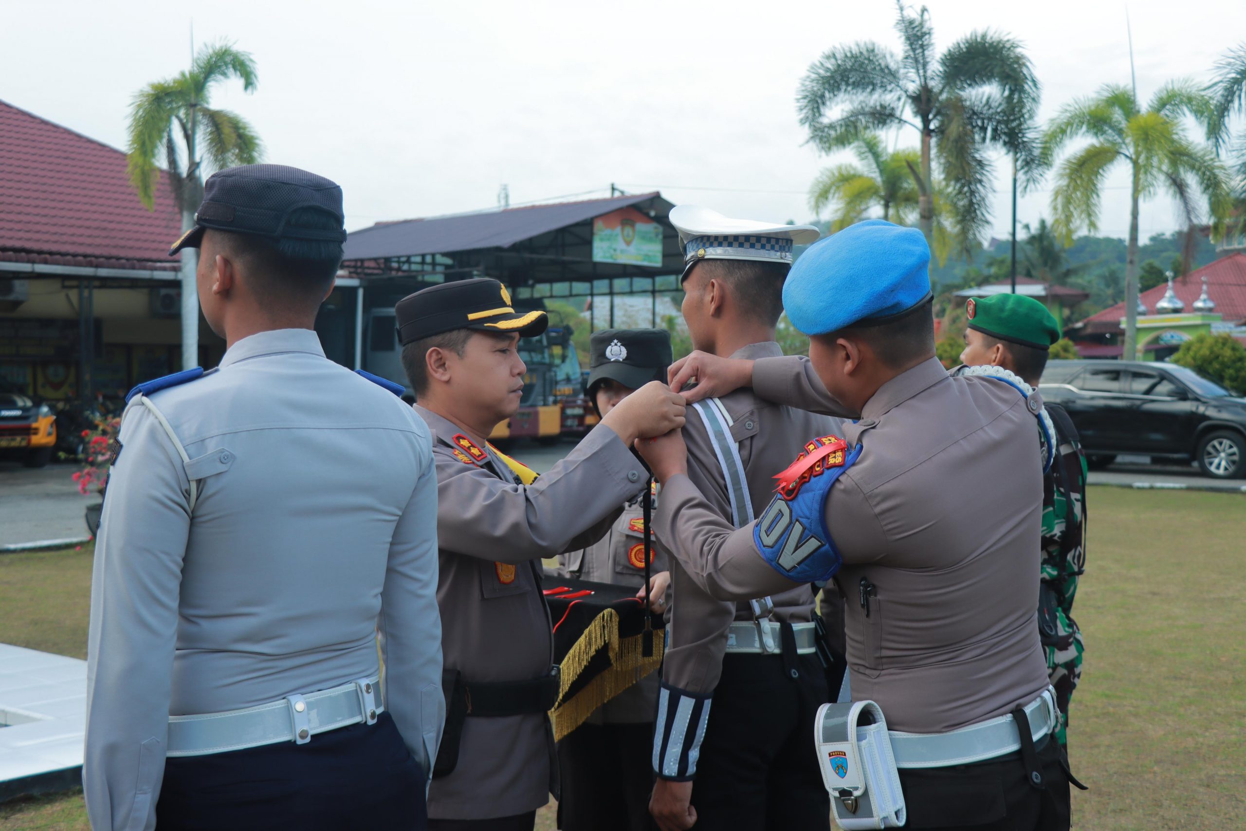 Polres Kampar Laksanakan Apel Gelar Pasukan Operasi Kepolisian Terpusat “Ketupat 2024”