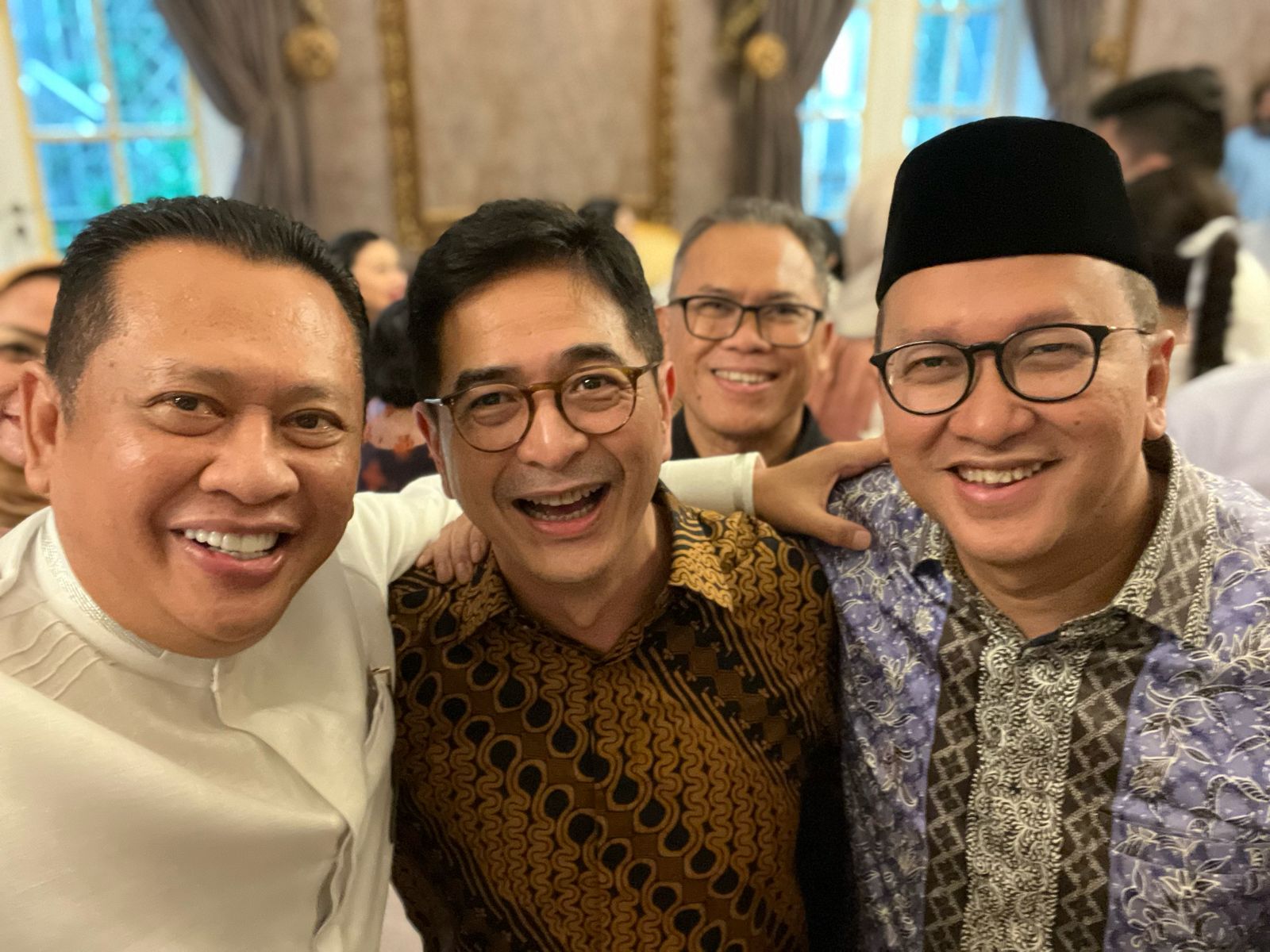 Pertemukan Arsyad dan Rosan di Acara Open House di Kediaman Rosan Roeslani, Ketua MPR RI Bamsoet Dorong Seluruh Partai Politik Rekonsilasi dalam Koalisi Pemerintahan Presiden Prabowo