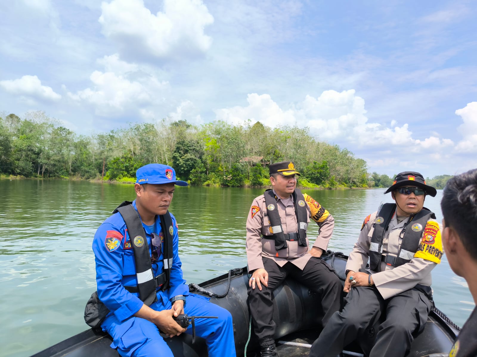 Antisipasi Lonjakan Wisata, Dit Pol Air Polda Riau Bersama Sat Samapta Polres Kampar Berpatroli