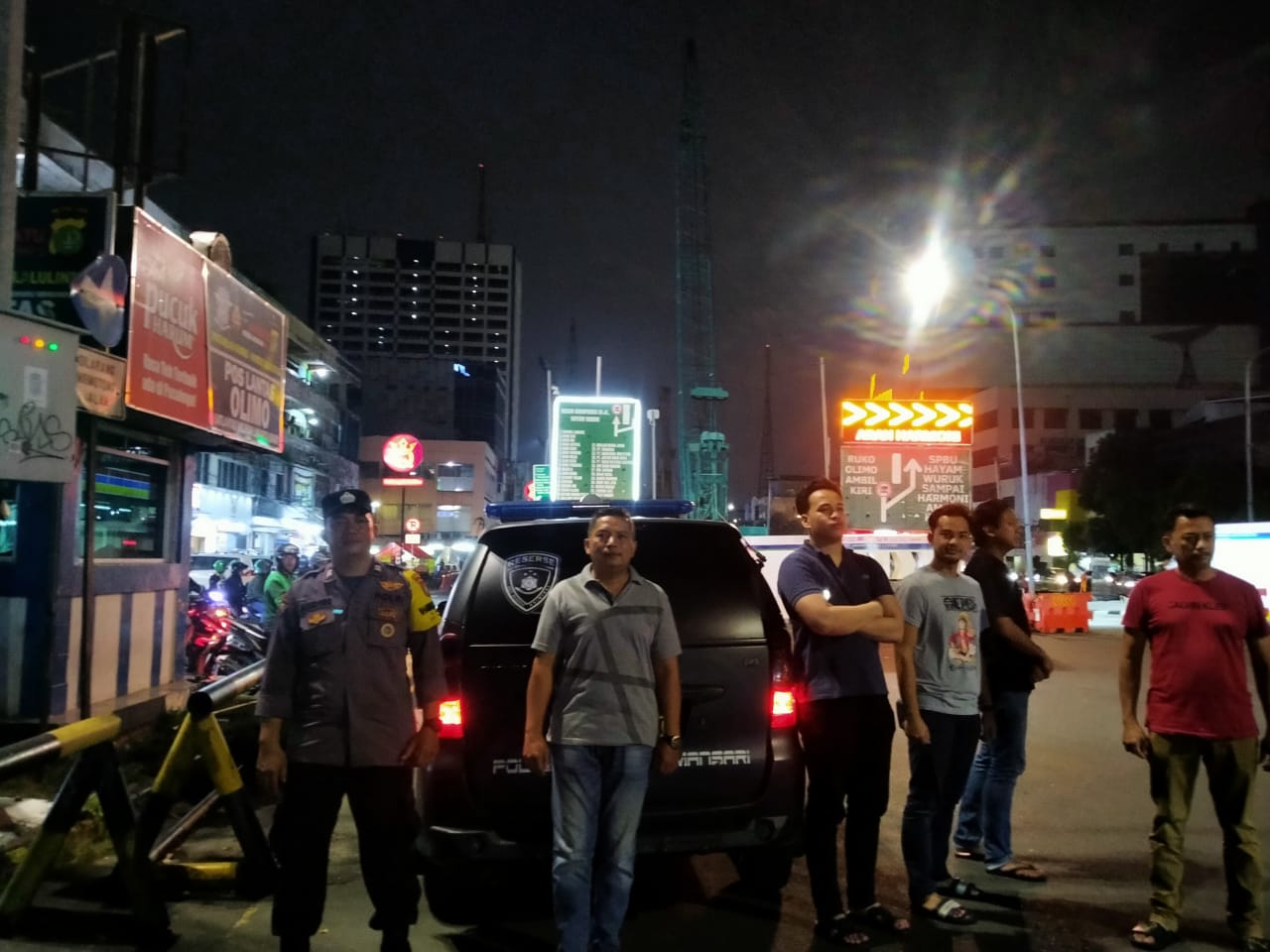 Antisipasi Kejahatan Saat Jam Pulang Kerja, Polsek Metro Tamansari Gelar Strong Point