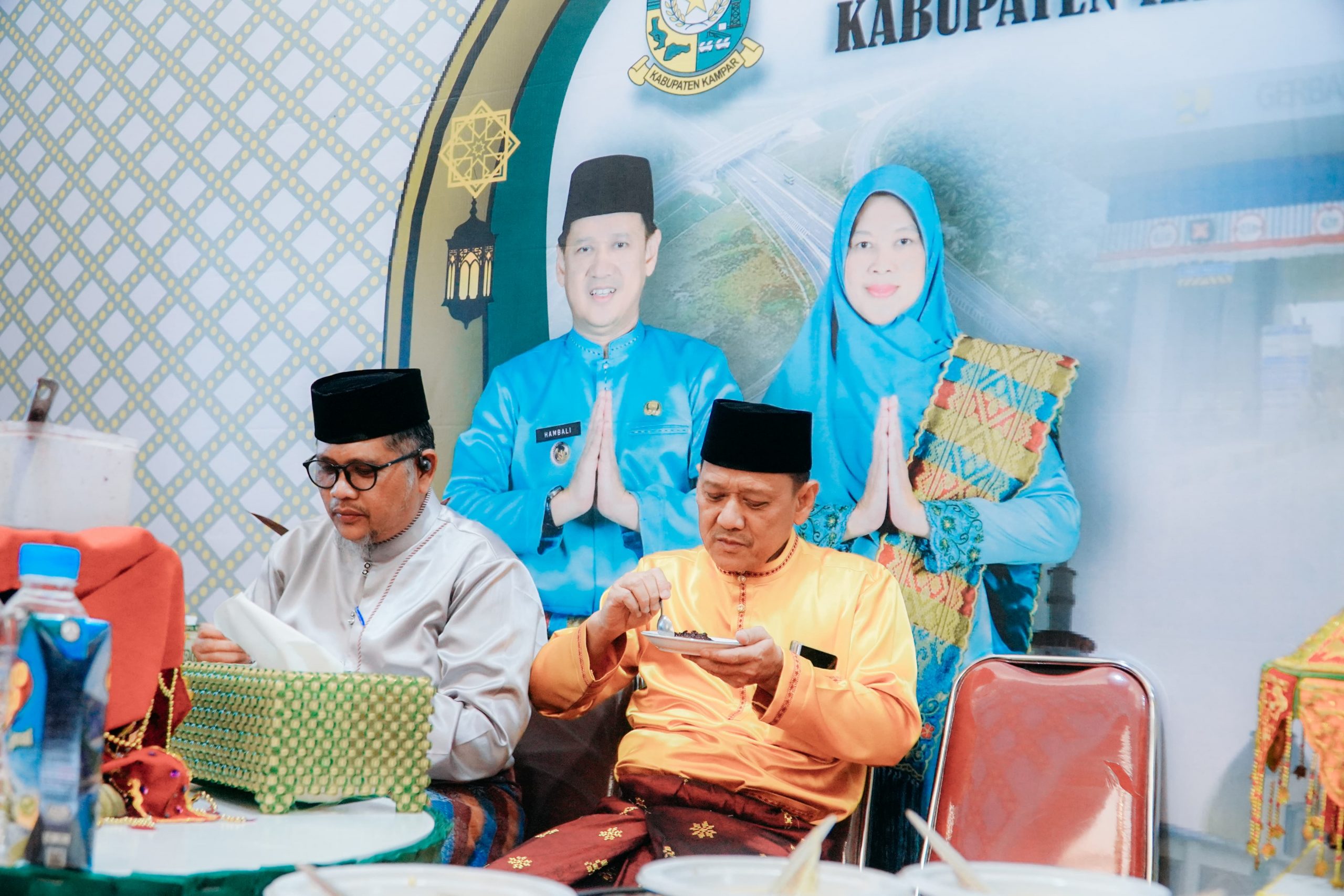 MTQ Ke – 42 Tingkat Provinsi Riau, Hanya Stand Bazar Kampar Sediakan Sate dan Es Tebak Gratis