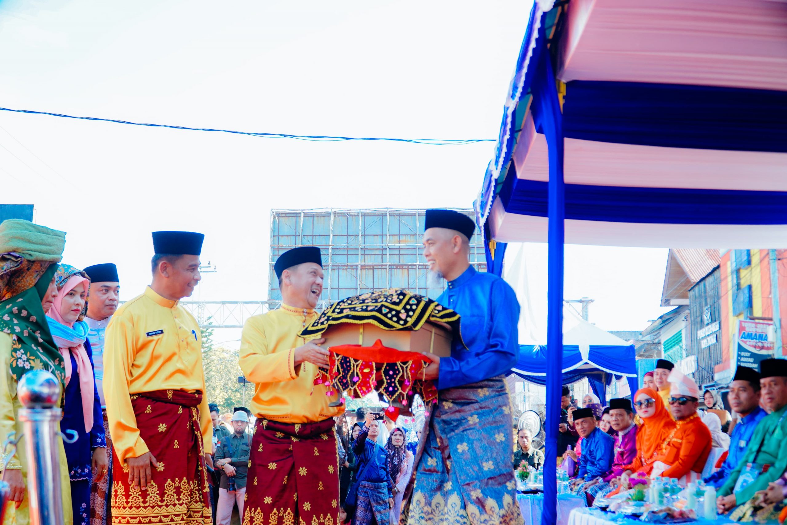 Pawai Ta’aruf Dan Bazar MTQ Ke-42 Tingkat Provinsi Riau, Kampar Siap Makin Melaju Jadi Juara