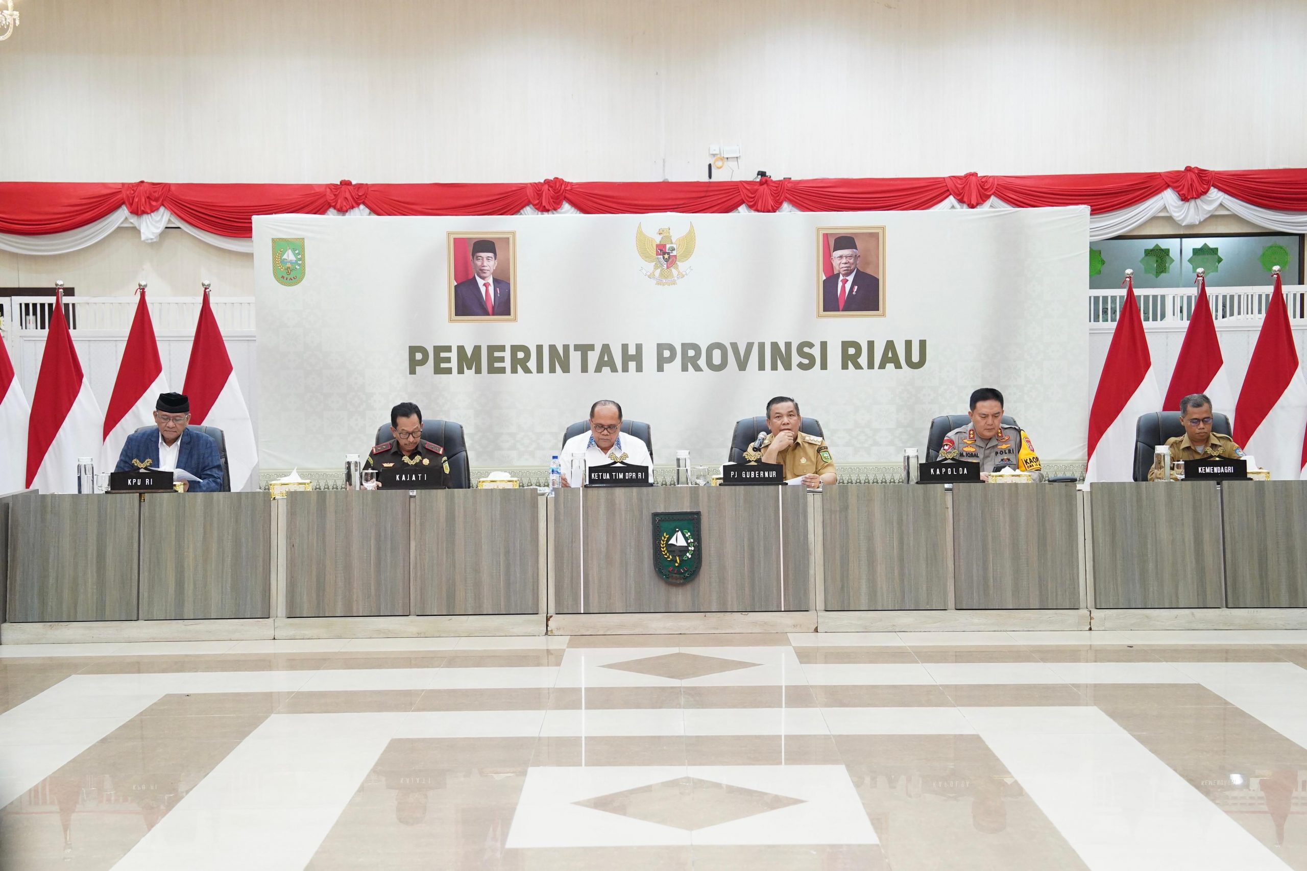 Di Hadapan Komisi II DPR RI, Kapolda Riau Paparkan Capaian Pengamanan Pemilu 2024