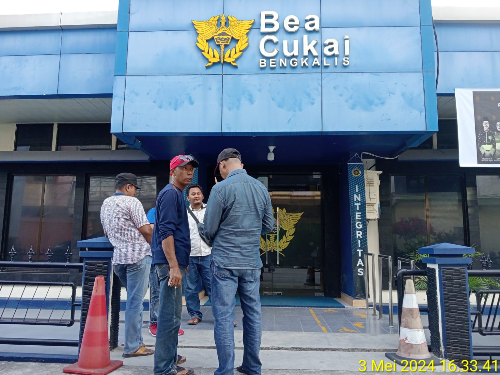 Bea Cukai Bengkalis Melakukan Sidak Di Salah Satu Kedai Runcit/Kelontong