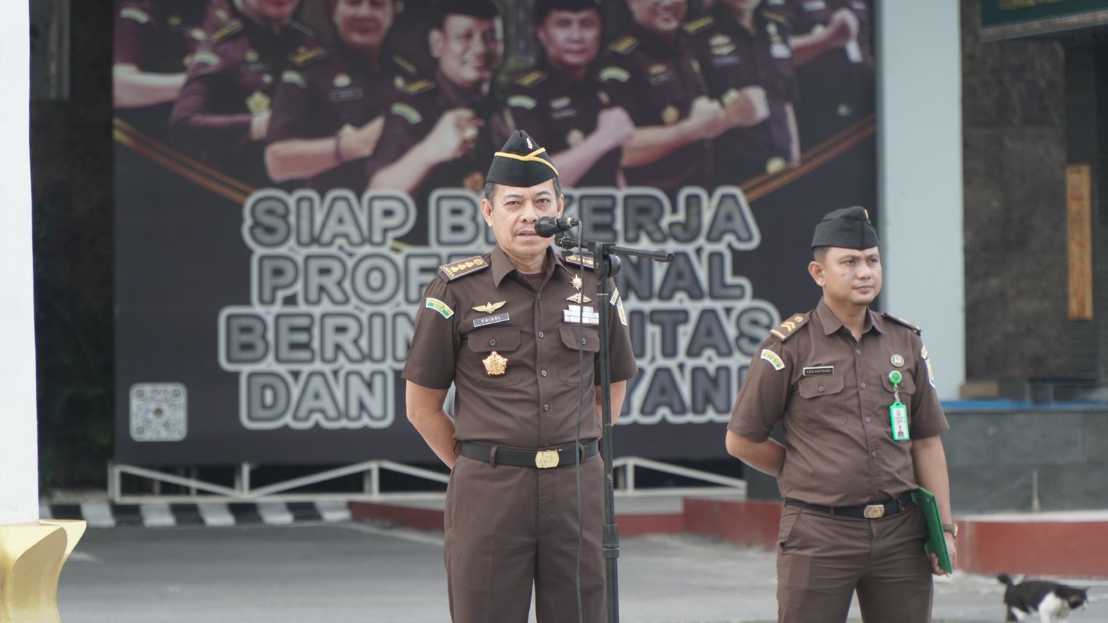 Asisten Pidana Militer Kejaksaan Tinggi Riau Menjadi Penerima Apel Kerja Pagi