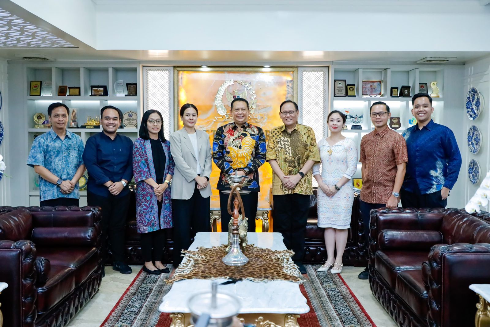 Terima Pengurus Forum Silaturahmi Anak Bangsa (FSAB), Ketua MPR RI Bamsoet Apresiasi Langkah Presiden Terpilih Prabowo Rangkul Semua Parpol