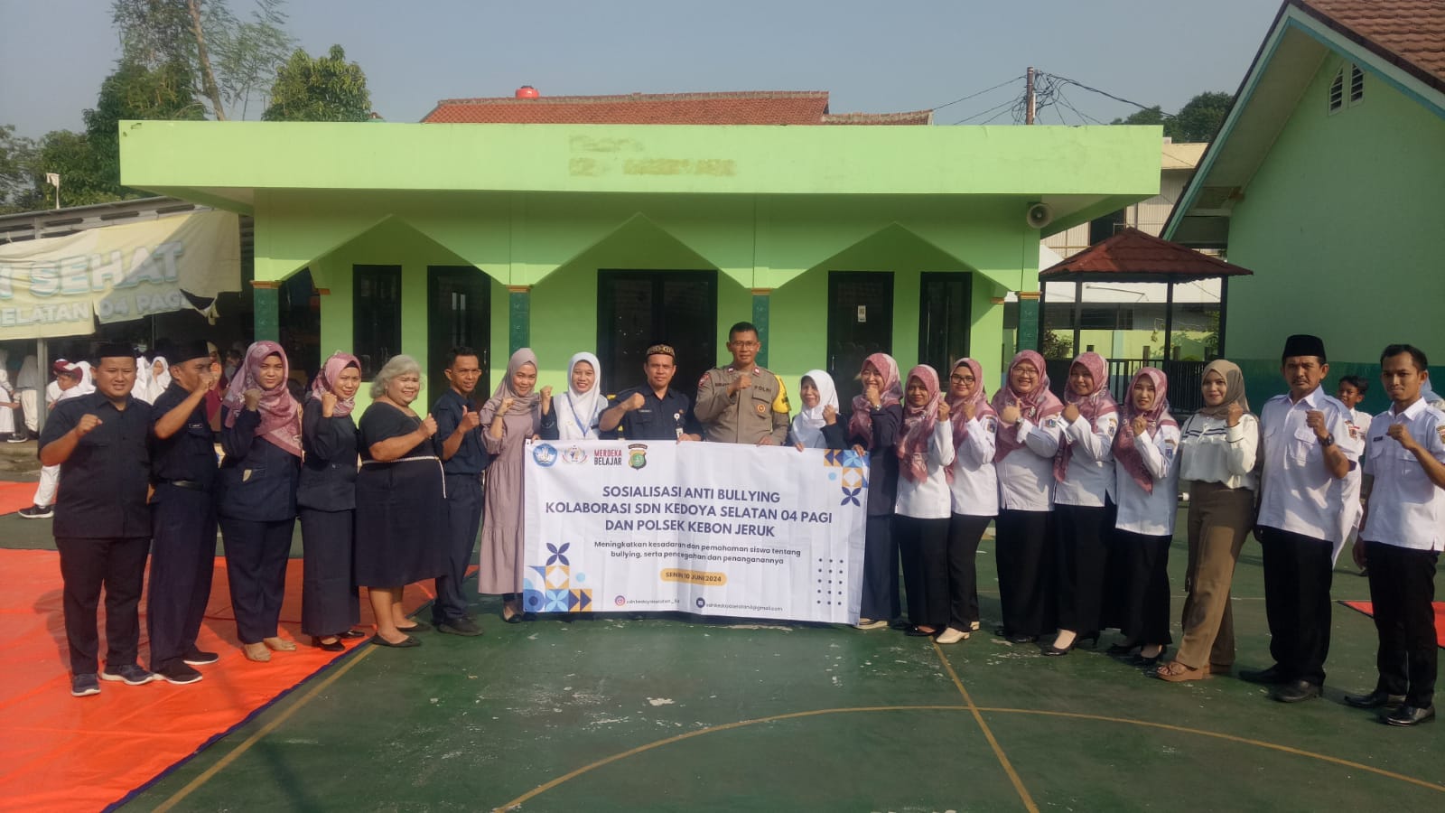 Police Goes To School, Polsek Kebon Jeruk Beri Motivasi dan Edukasi Kamtibmas di SDN 04 Kedoya Selatan