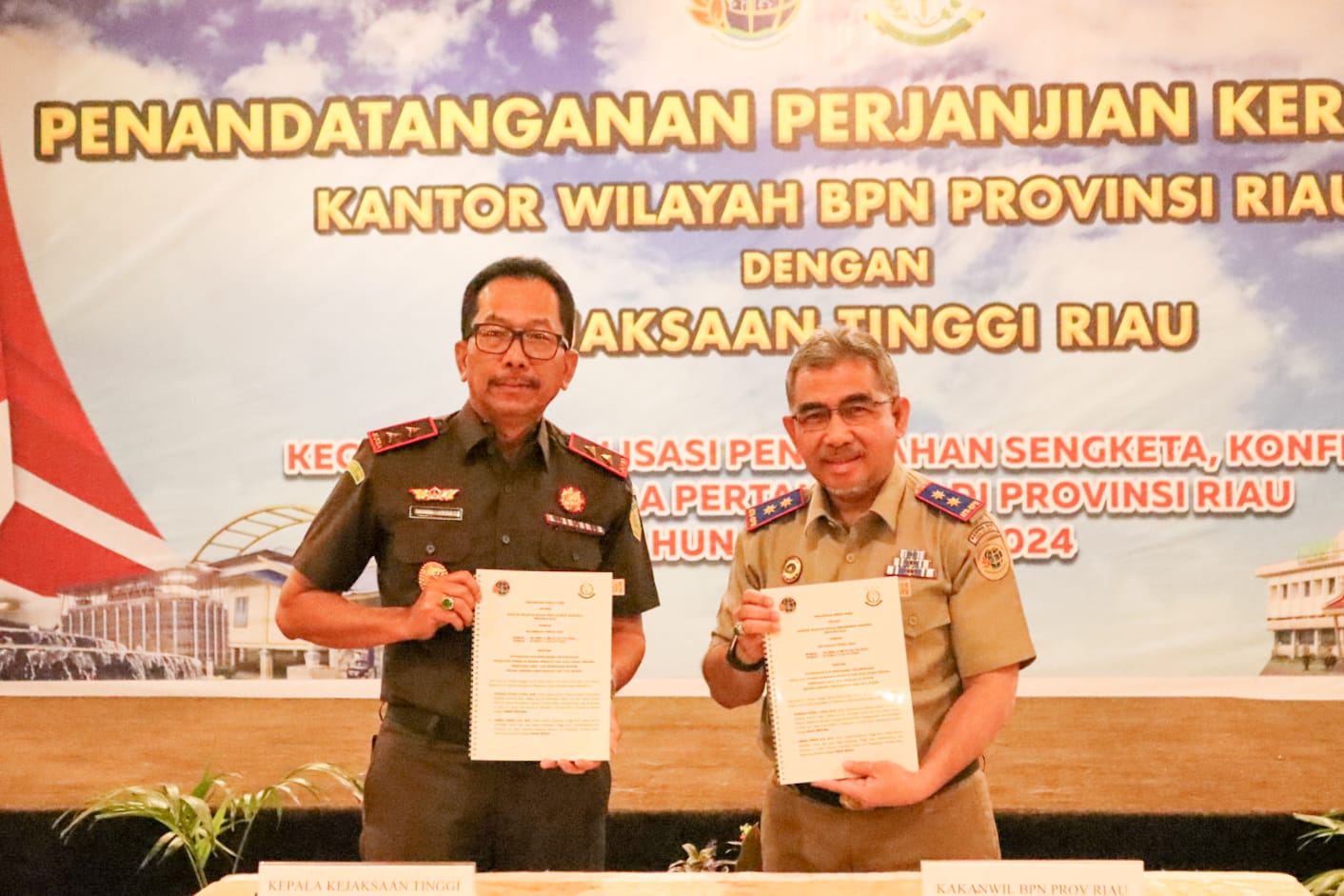 Kejati Riau Melakukan Penandatanganan Perjanjian Kerjasama Dengan Kanwil BPN Provinsi Riau