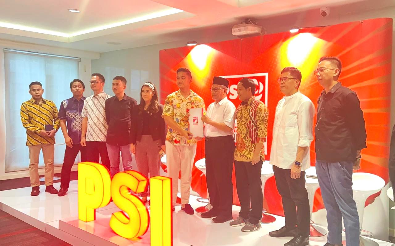 DPP Partai Solidaritas Indonesia (PSI) Mengeluarkan Surat Keputusan Kepada Bakal Cabup dan Bakal Wabup Kep.Meranti 2024