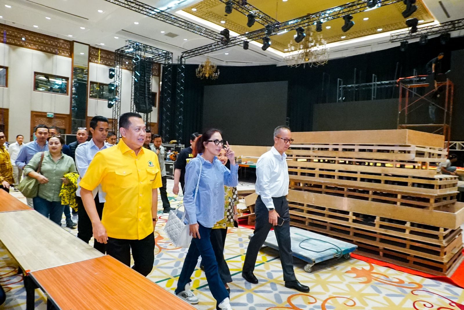 Tinjau Persiapan Rapimnas dan Munas XI Partai Golkar Bersama Plt Ketua Umum Agus Gumiwang, Bamsoet Pastikan Rapimnas dan Munas XI Partai Golkar Digelar Besok