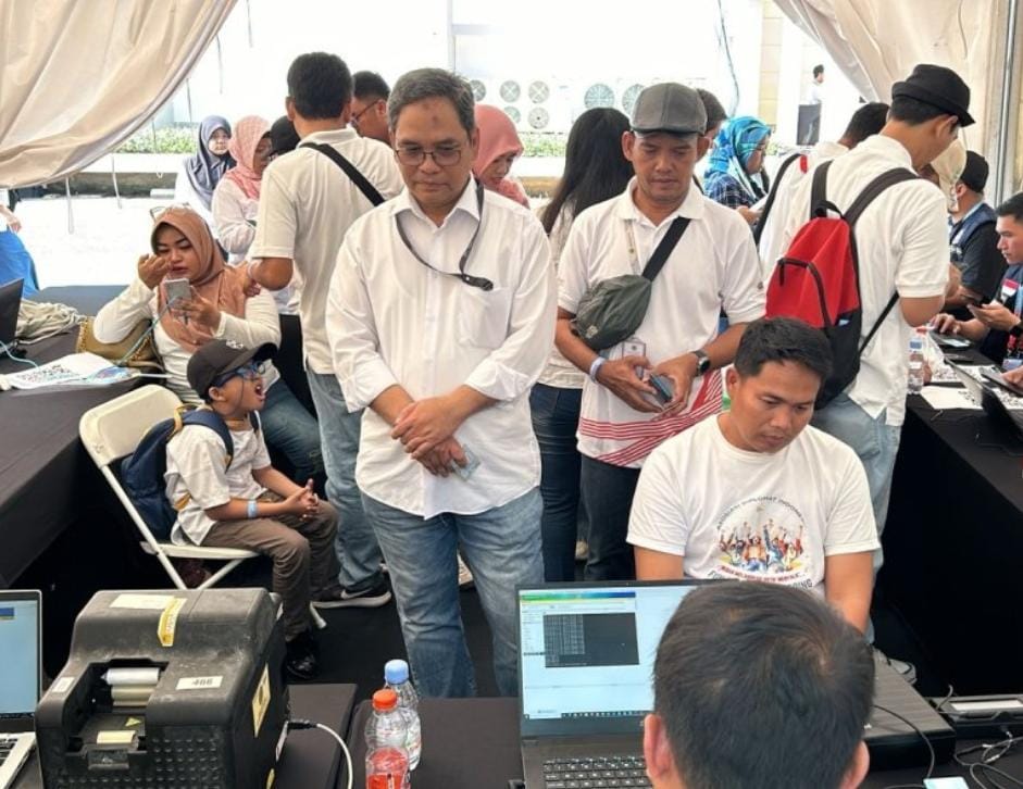 Dukcapil Gelar Layanan Adminduk dan Aktivasi IKD di HUT Kemenlu Ke-79