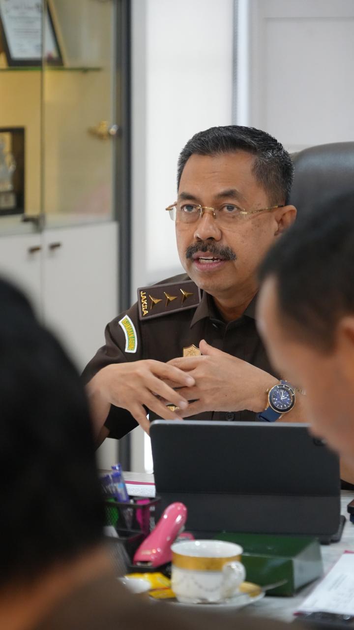 JAM-Pidum Prof. Dr. Asep Nana Mulyana Terapkan Keadilan Restoratif Pada Perkara Penganiayaan di Palu