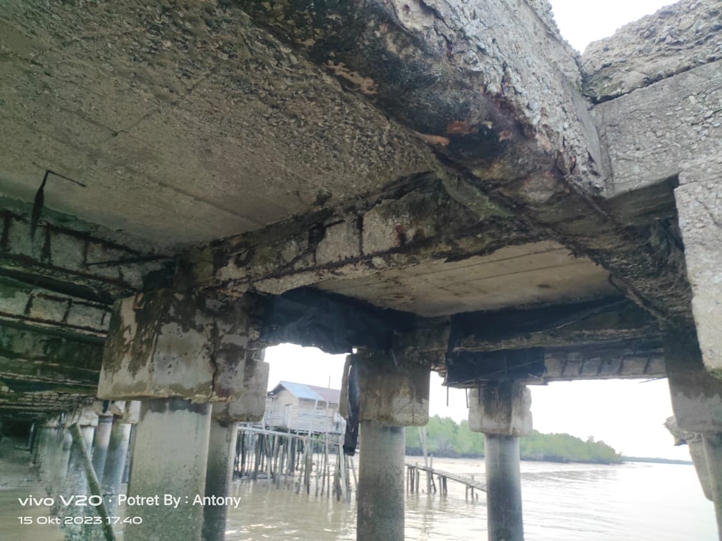 Jembatan Umum Milik Desa Dedap Yang Di Bangun Di Era Pemerintahan Kabupaten Bengkalis Rusak Parah