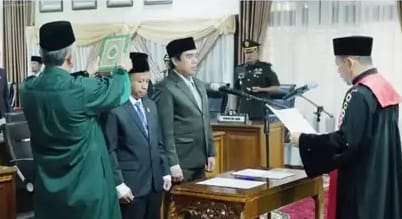 Wawako Hadiri Pelantikan Pimpinan DPRD Kota Bukittinggi Periode 2024-2029