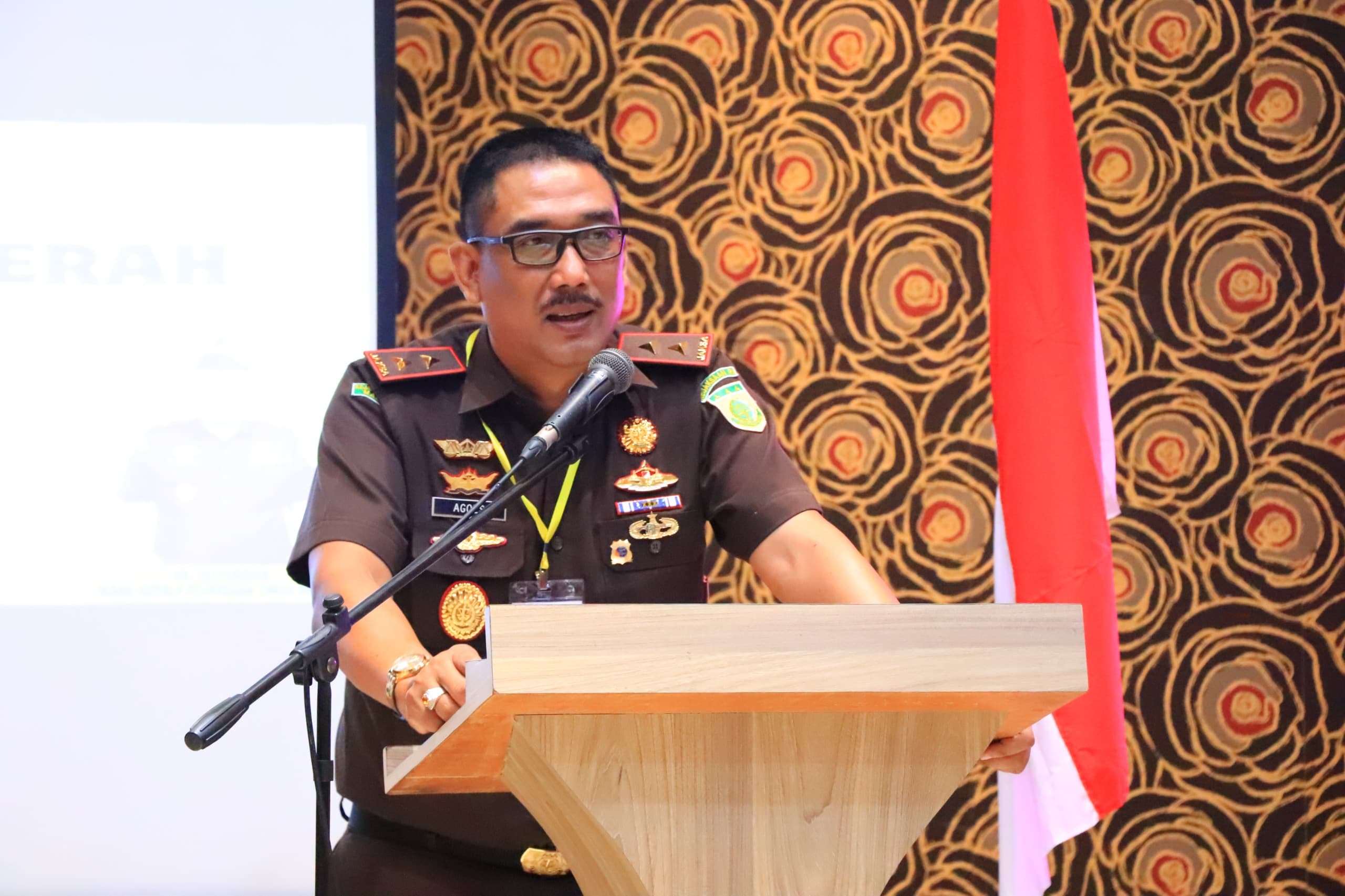 Kajati Maluku Agoes SP Dalam Pembukaan Rakerda Tahun 2024, Meminta Jajarannya Mendukung Produktifitas Dan Percepatan Transformasi Ekonomi Yang Inklusif Dan Berkelanjutan 