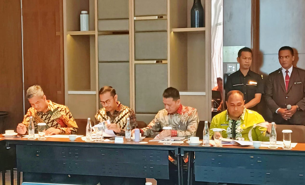 Pj.Bupati Kampar Hadiri Pembahasan RKAP BSP