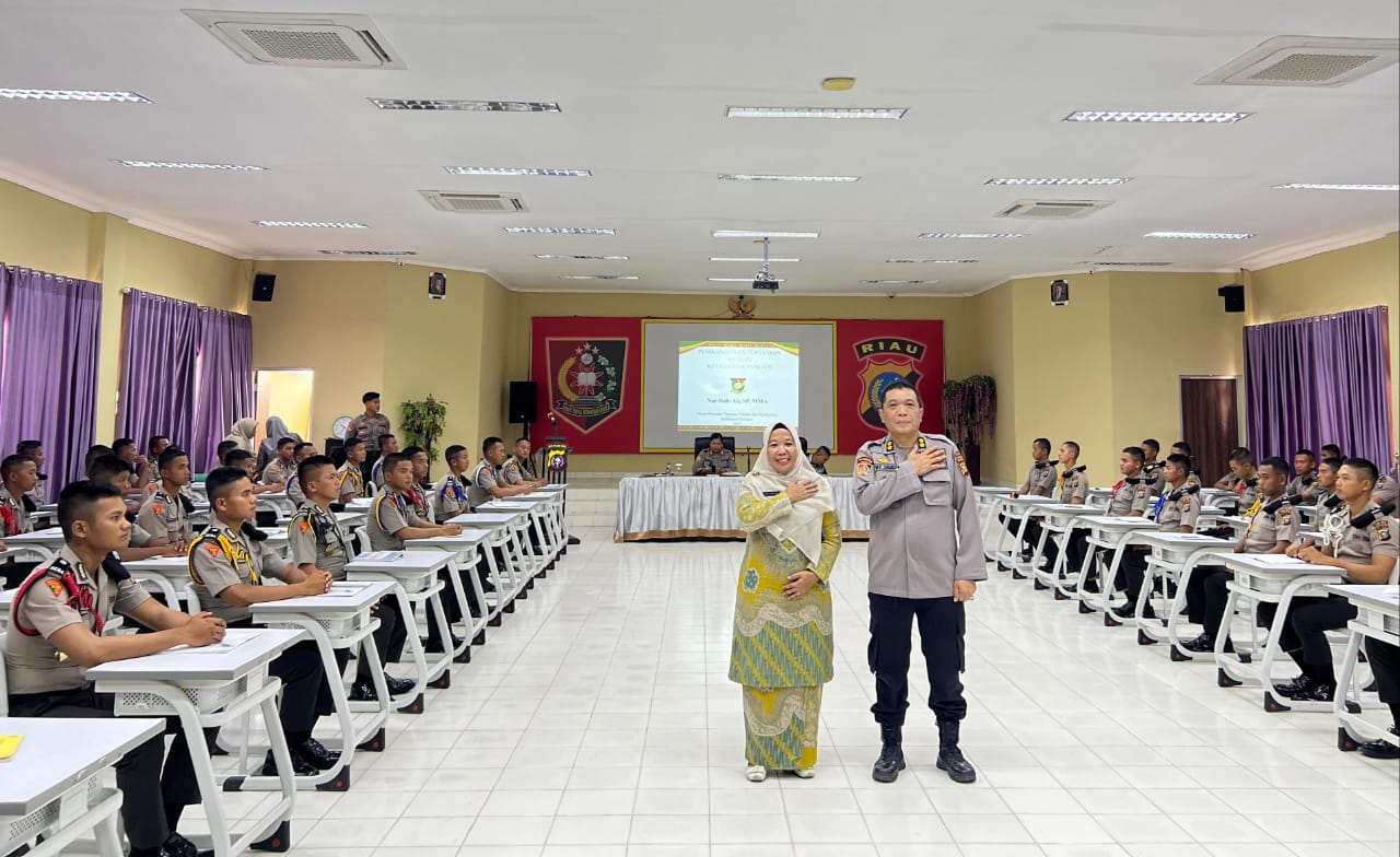 Kadis Pertanian Kampar Nurilahi Ali .SP.MMA Berikan Pembekalan Kepada Siswa Diktuk Bintara Polri SPN Riau Terkait Pembangunan Pertanian Menuju Ketahanan Pangan