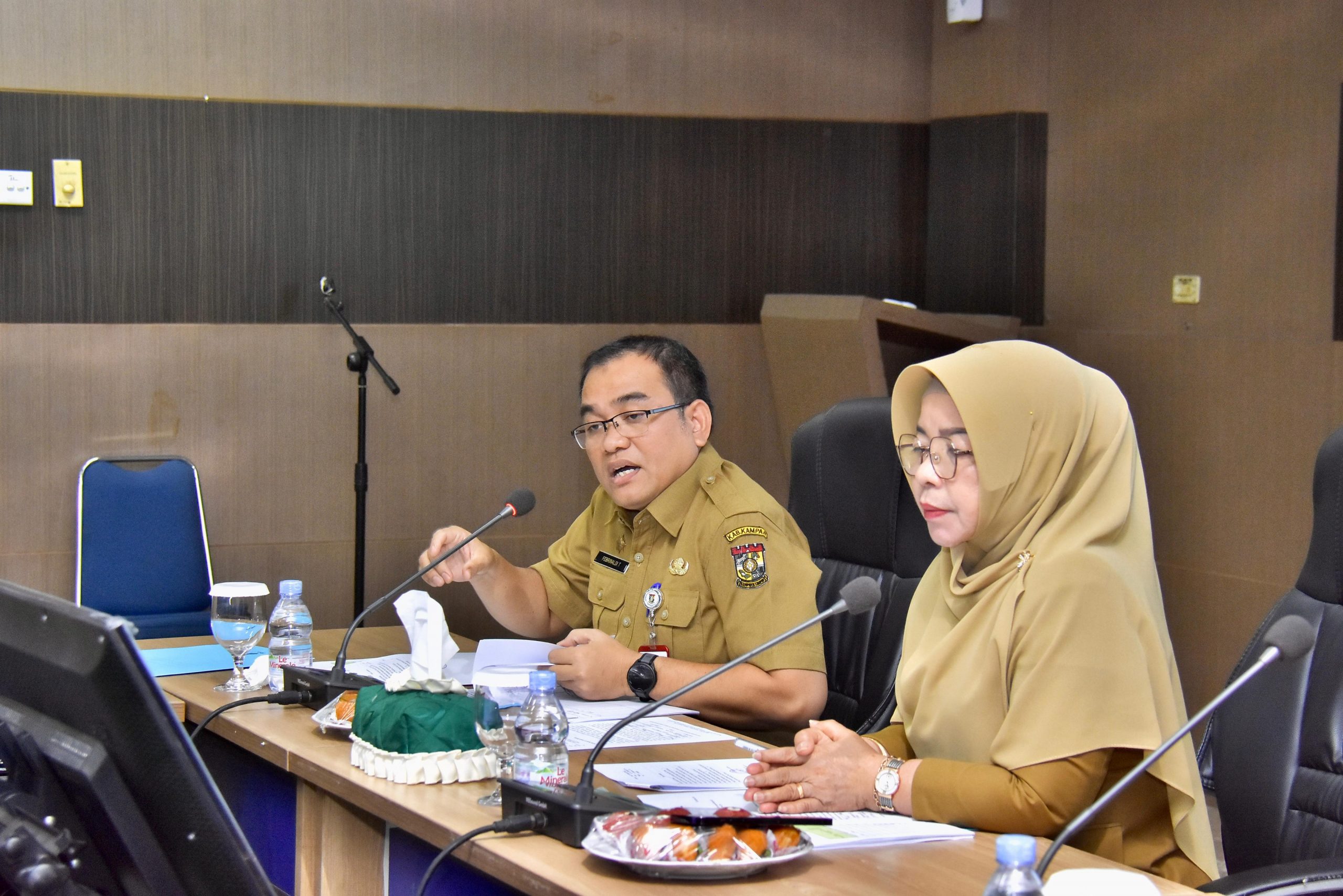 PJ.Bupati Kampar Yang Diwakili Pj Setda Memimpin Rapat Evaluasi Capaian Monitoring Center For Prevention KPK Tahun 2024