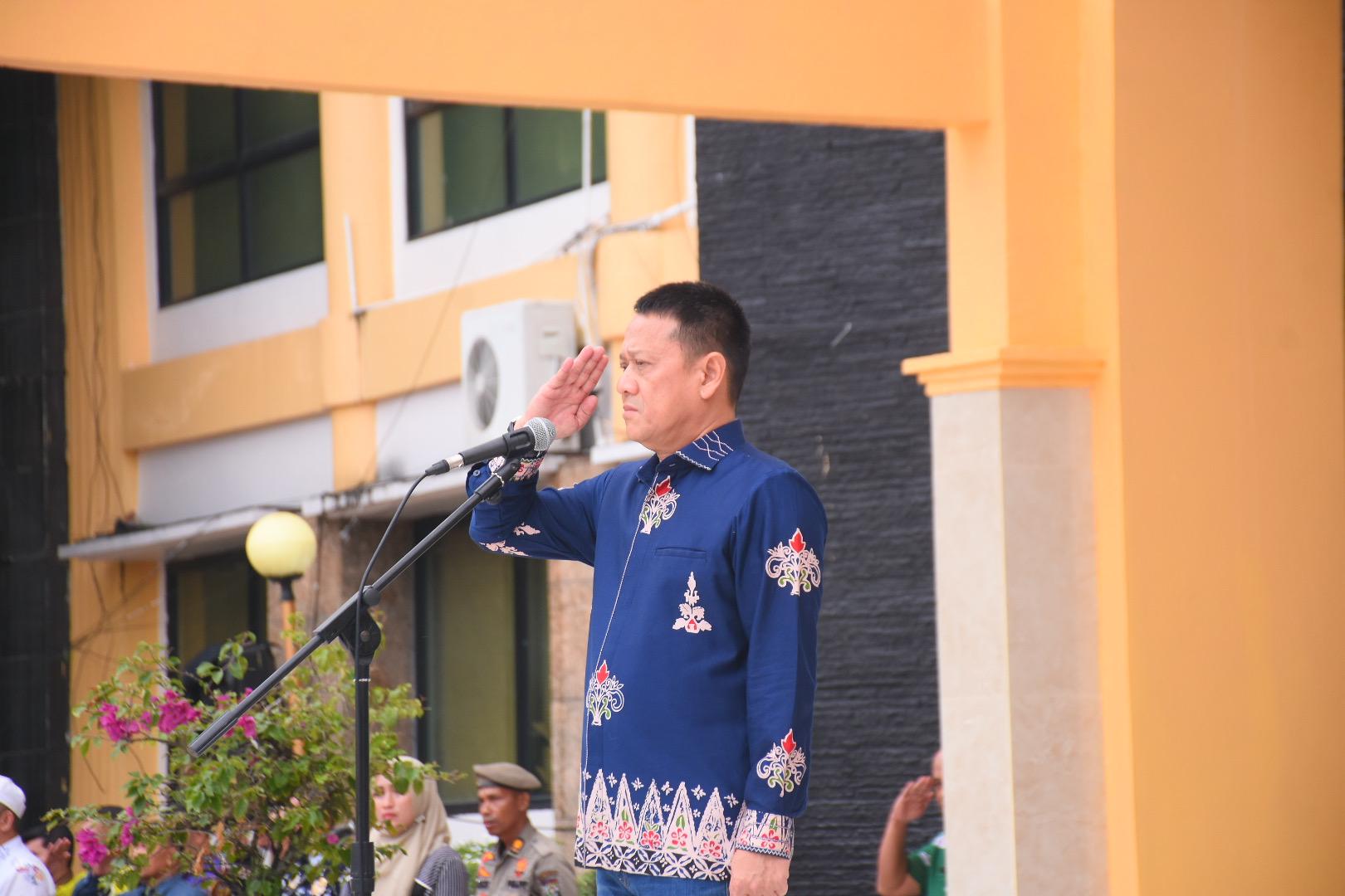 PJ. Bupati Kampar Pimpin Apel Perdana Awal Tahun 2025