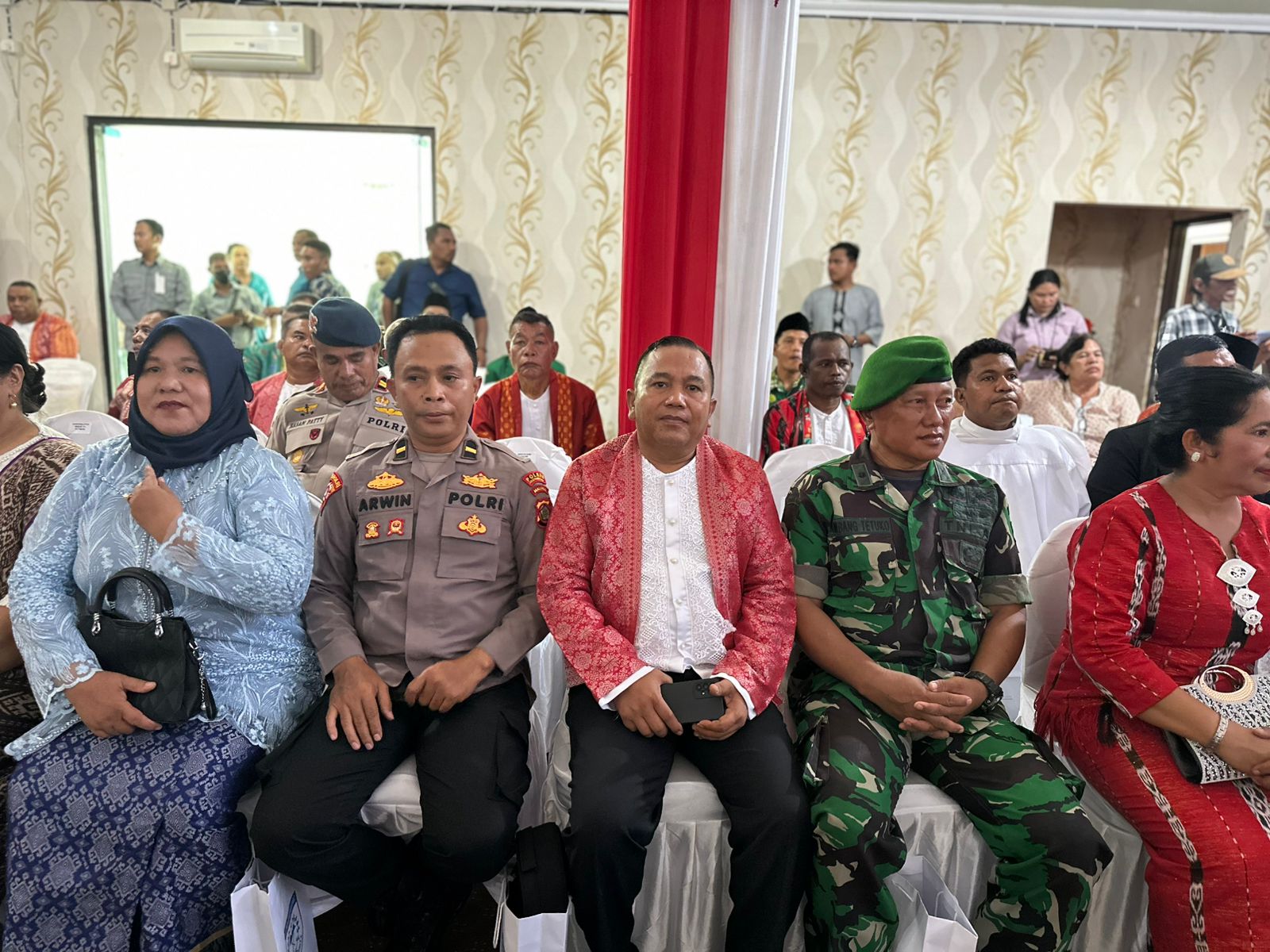 Plt Kajari SBB Hadir Rapat Paripurna DPRD Dalam Rangka HUT Kabupaten Seram Bagian Barat Ke-21