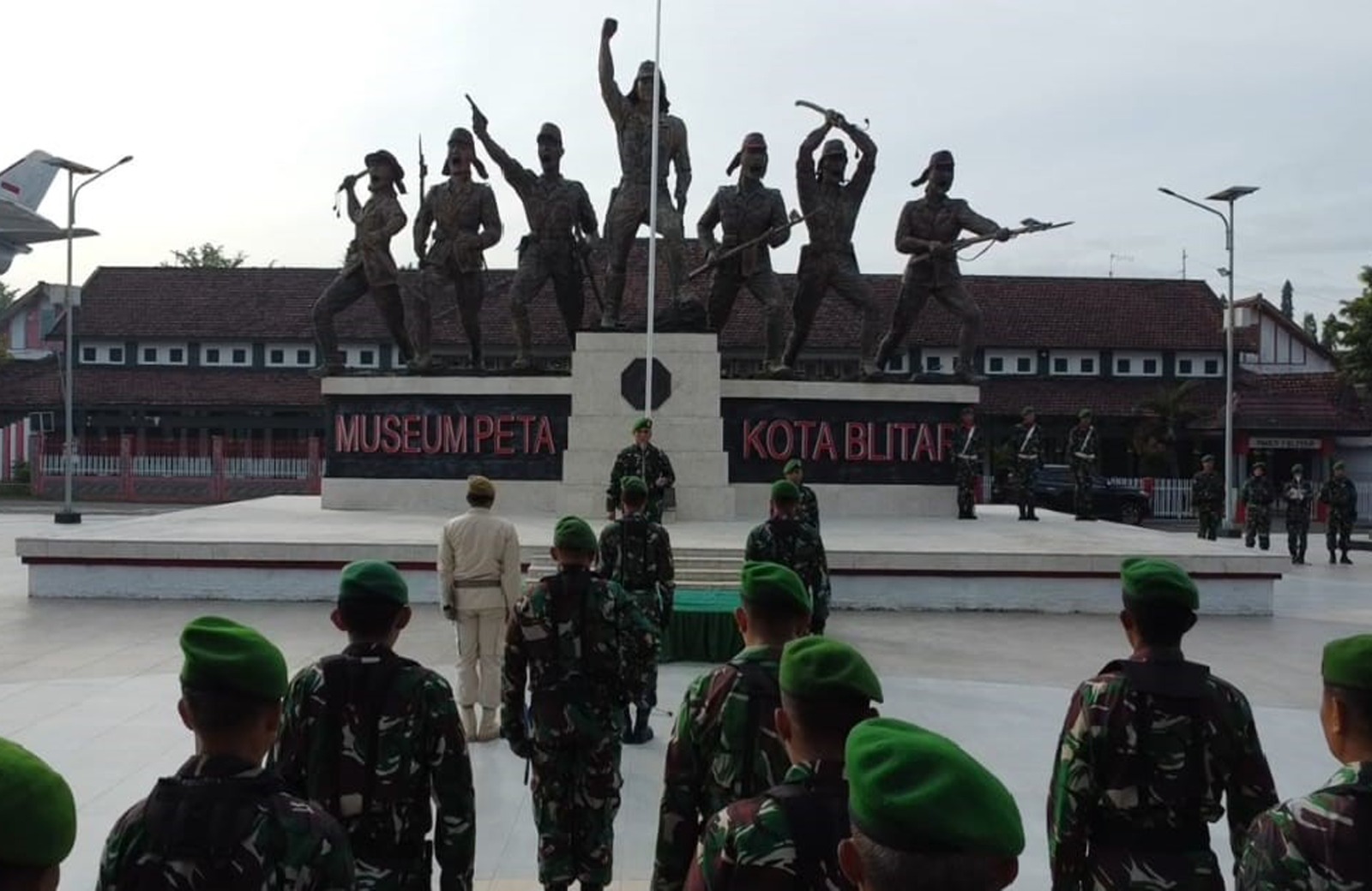 Upacara 17 An Di Awal Januari 2025, Museum Peta Kota Blitar Beri Motivasi Prajurit Kodim 0808