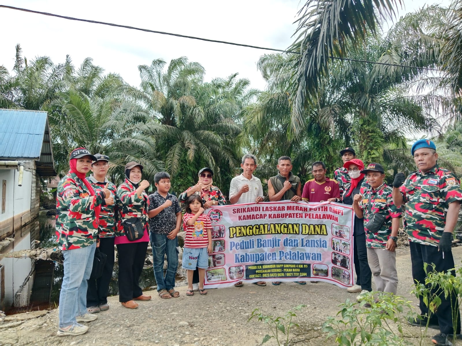 Laskar Merah Putih Berbagi Harapan: Bantuan Sosial untuk Korban Banjir dan Lansia di Pangkalan Kerinci