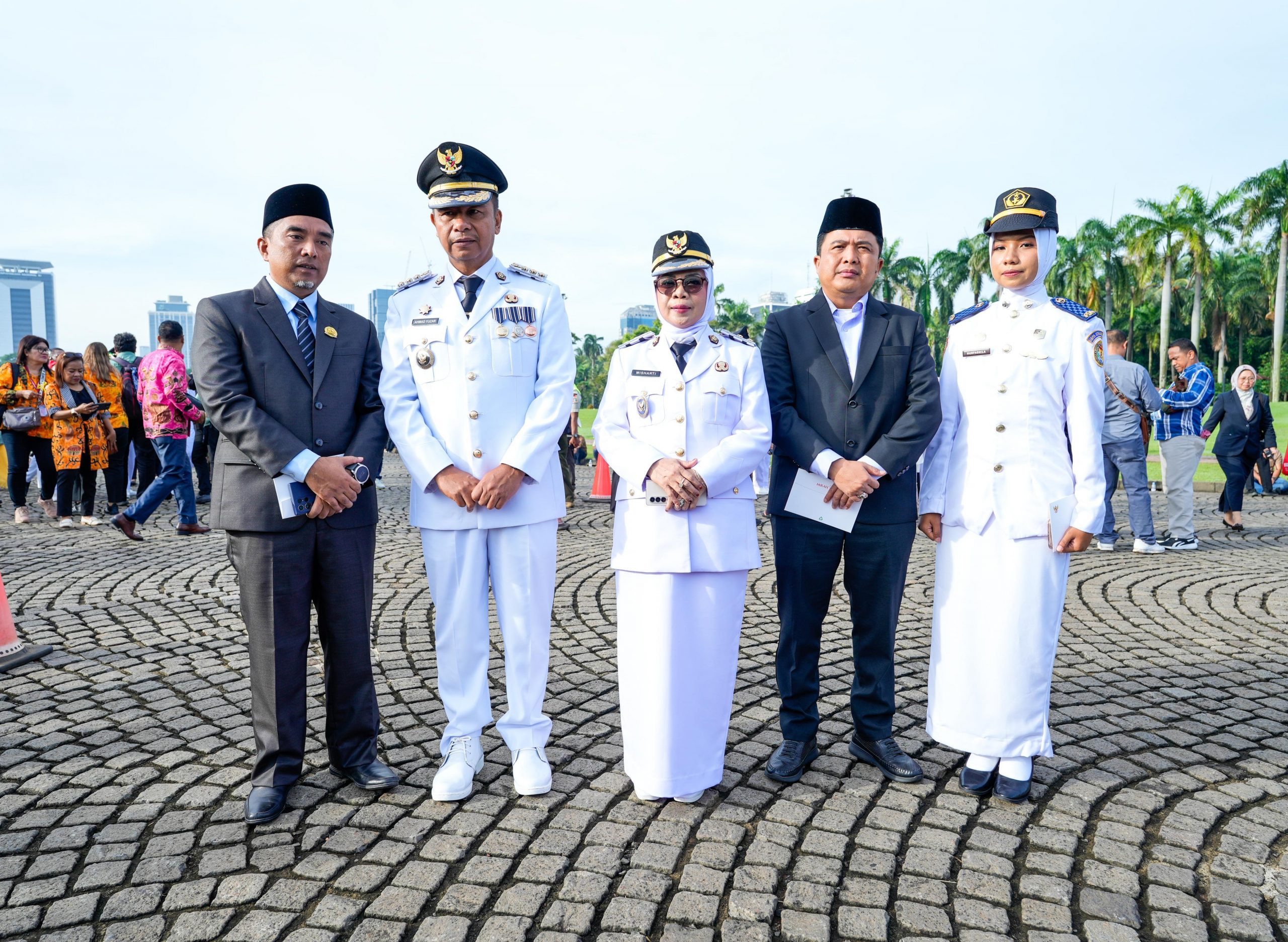 Presiden RI H. Prabowo Subianto Secara Resmi Lantik Bupati Kampar Ahmad Yuzar, S.Sos, MT dan Wakil Bupati Kampar Dr. Hj. Misharti S.Ag, M.Si