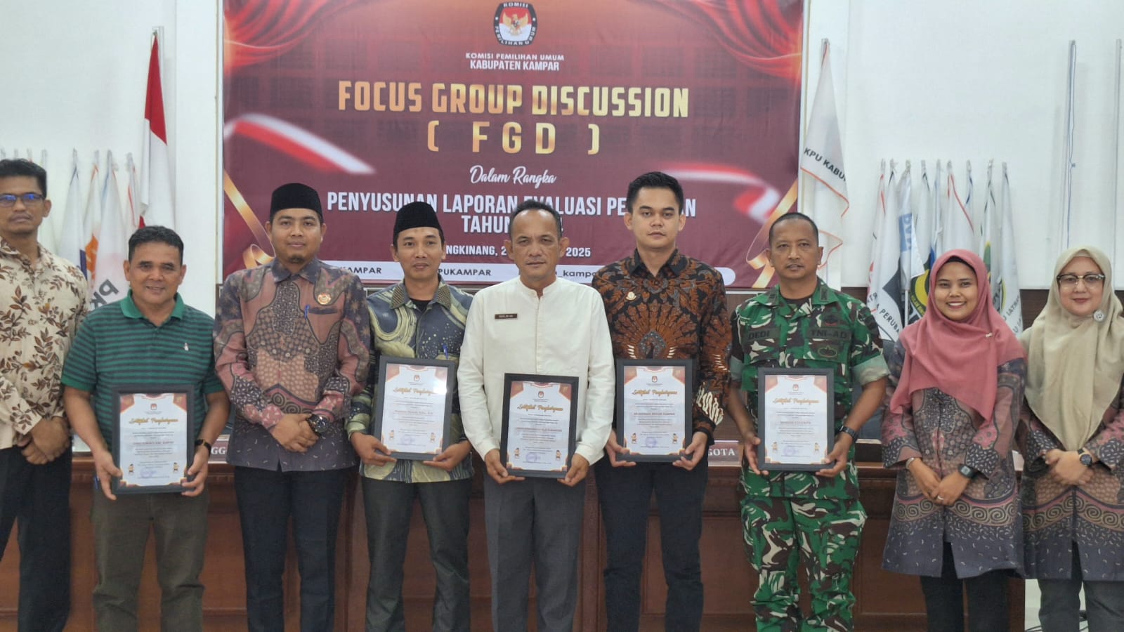 KPU Kabupaten Kampar Menggelar Focus Group Discussion (FGD)