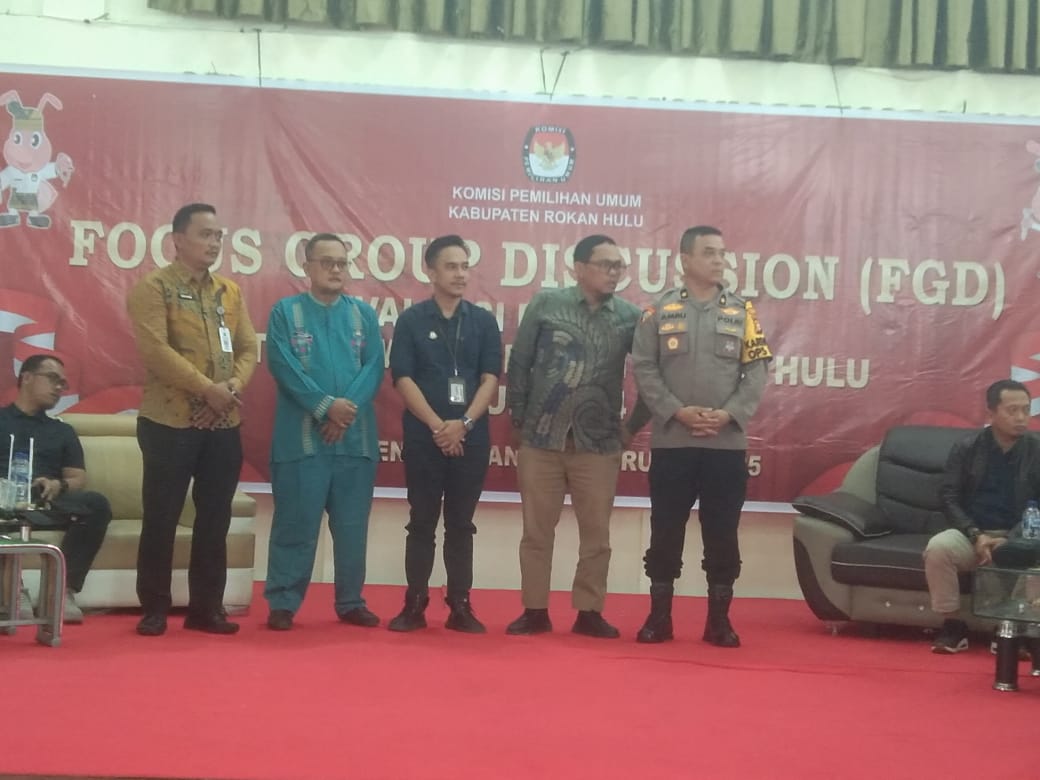 KPU Rohul melaksanakan gelar Focus Group Discussion dalam Pemilihan Bupati dan Wakil Bupati 2024