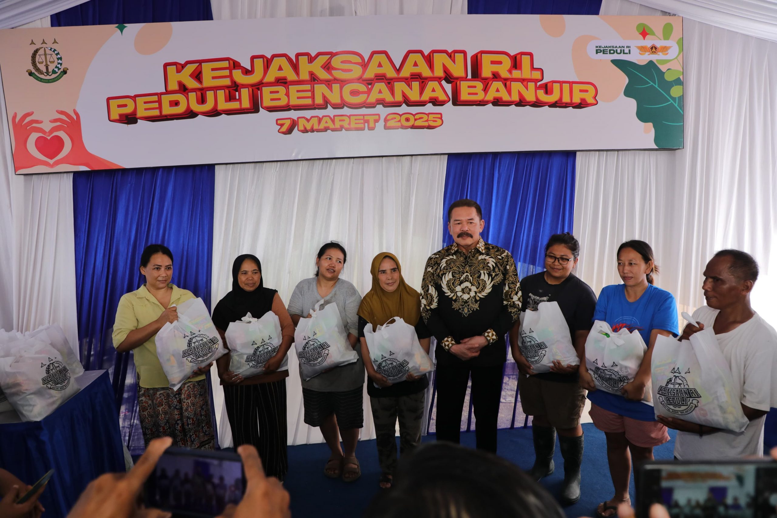 Kejaksaan RI Peduli Bencana Banjir Bukti Kehadiran Kejaksaan di Tengah Masyarakat