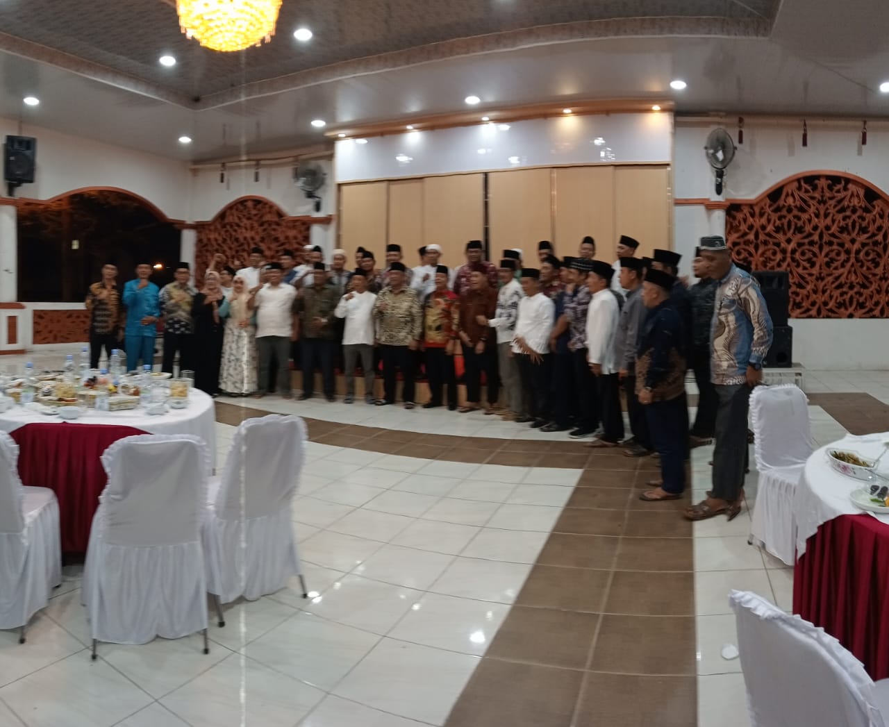 Bupati Rohul dan Wabub Gelar Bukber Dengan Kades dan Insan Pers