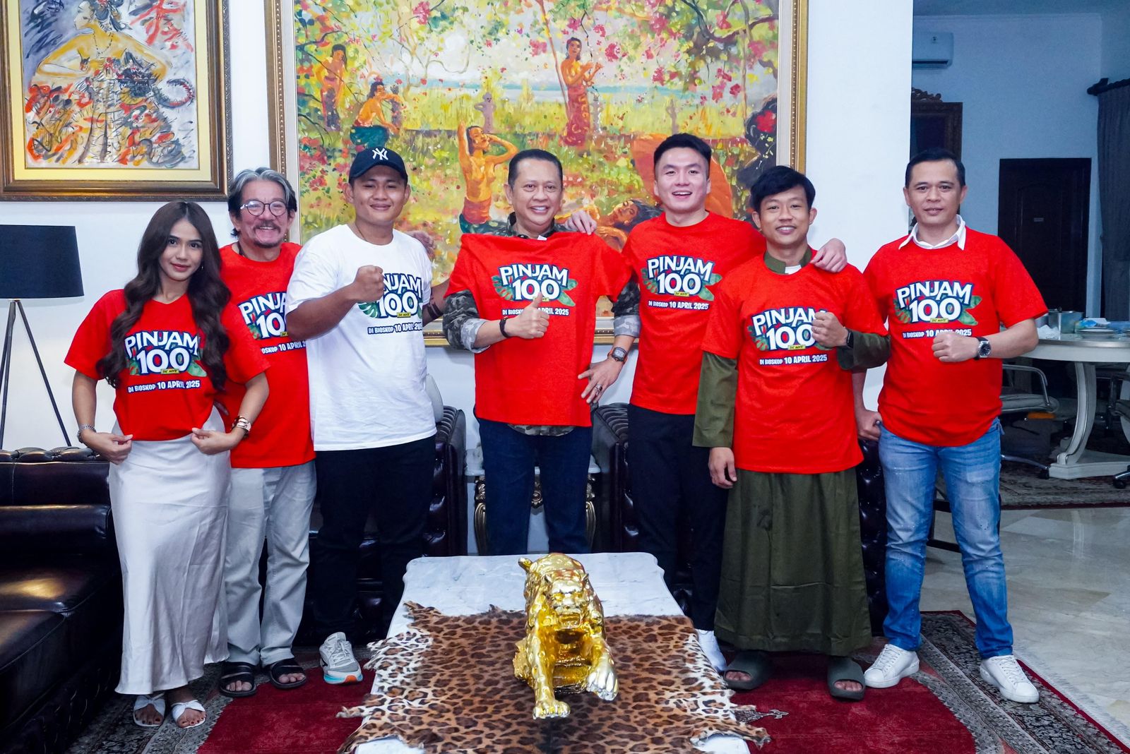 Buka Bersama Pemain ‘Pinjam 100 The Movie’, Bamsoet Ajak Generasi Muda Tidak Mudah Menyerah