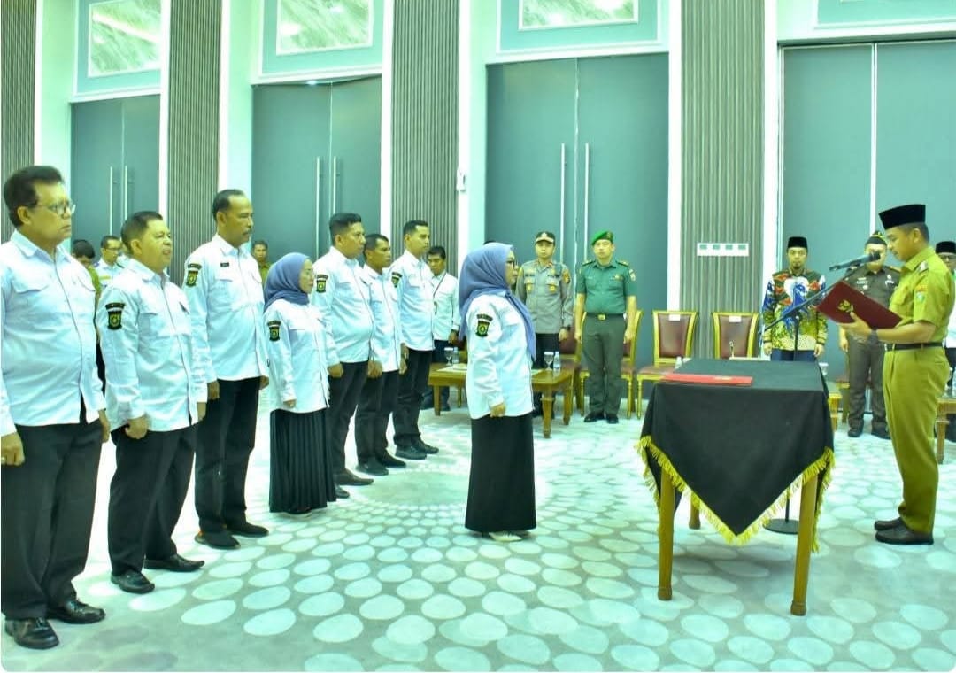 Bupati Kampar Lantik Pengurus BNK Kampar