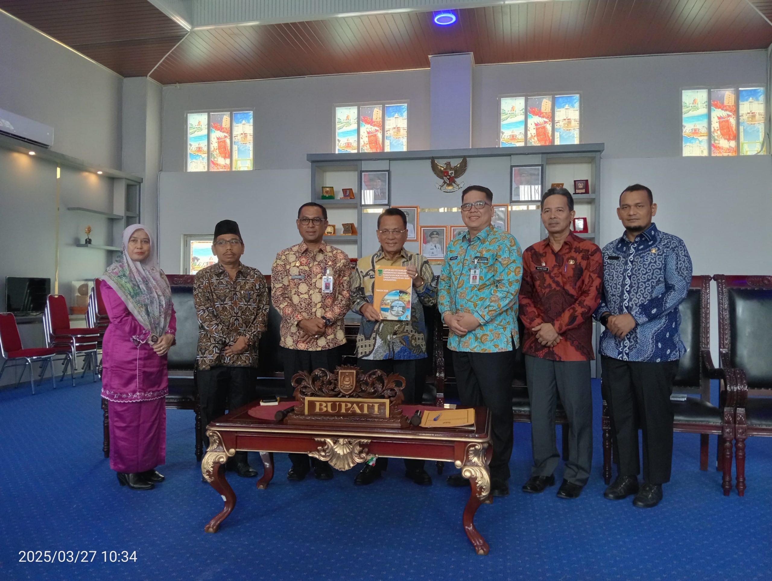 Melalui Zoom, Bupati Rohil Sampaikan LKPD Unaudited TA 2024 Pemerintah Daerah Kepada BPK RI Perwakilan Provinsi Riau
