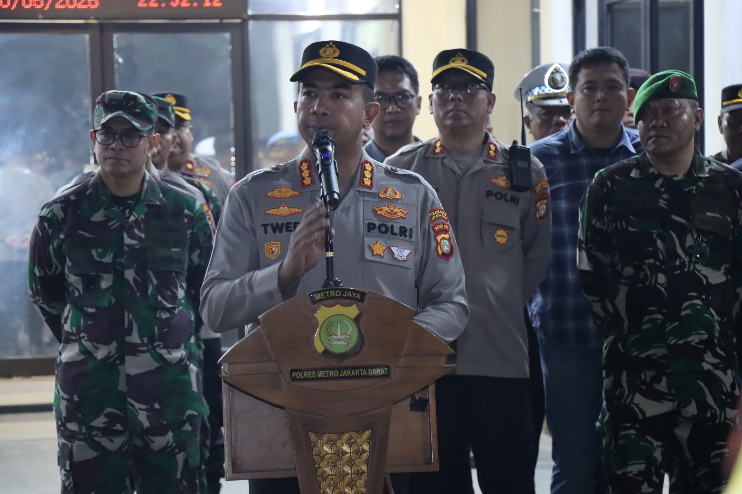 Kolaborasi Tiga Pilar, Jakarta Barat Gencarkan Patroli Cegah Kejahatan Jalanan