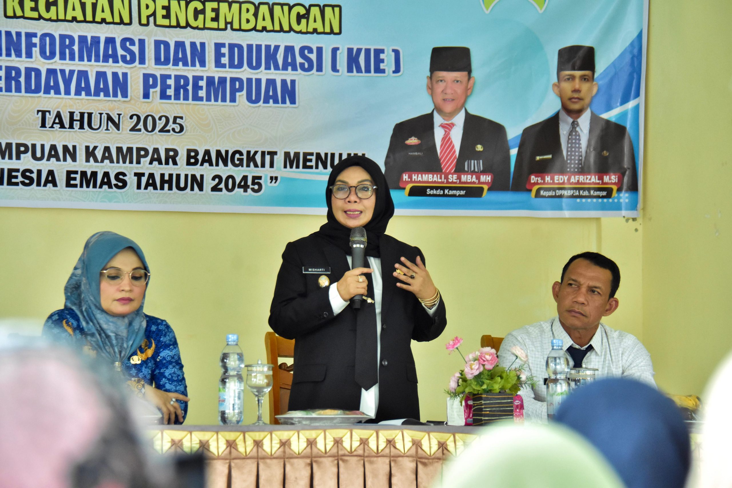 Gelar Pelatihan Membuat kue, Wakil Bupati : Wujudkan Kemandirian Ekonomi, Minta Ibu – Ibu Kampar Ikuti Pelatihan Dengan Baik dan Sungguh-sungguh