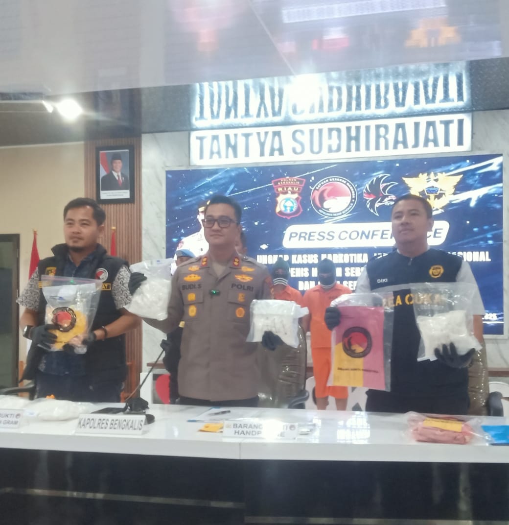 Satnarkoba Polres Bengkalis Berhasil Tangkap Dua Kurir Narkotika Heroin Dan Sabu Jaringan Internasional