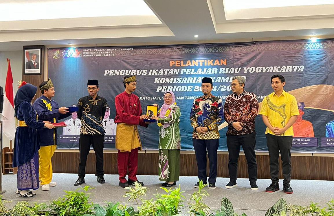 Wakil Bupati Kampar Resmi Lantik Pengurus IPRY-KK Yogyakarta Periode 2024-2025
