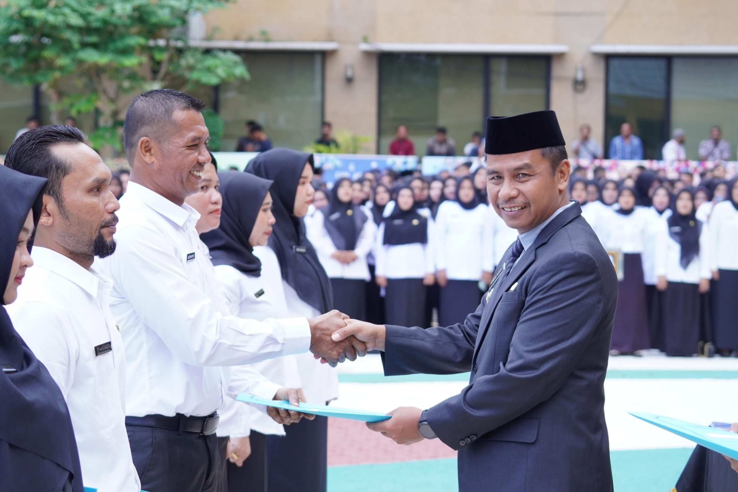 Bupati Kampar Lantik 2868 PPPK Dan CPNS Se-Kabupaten Kampar